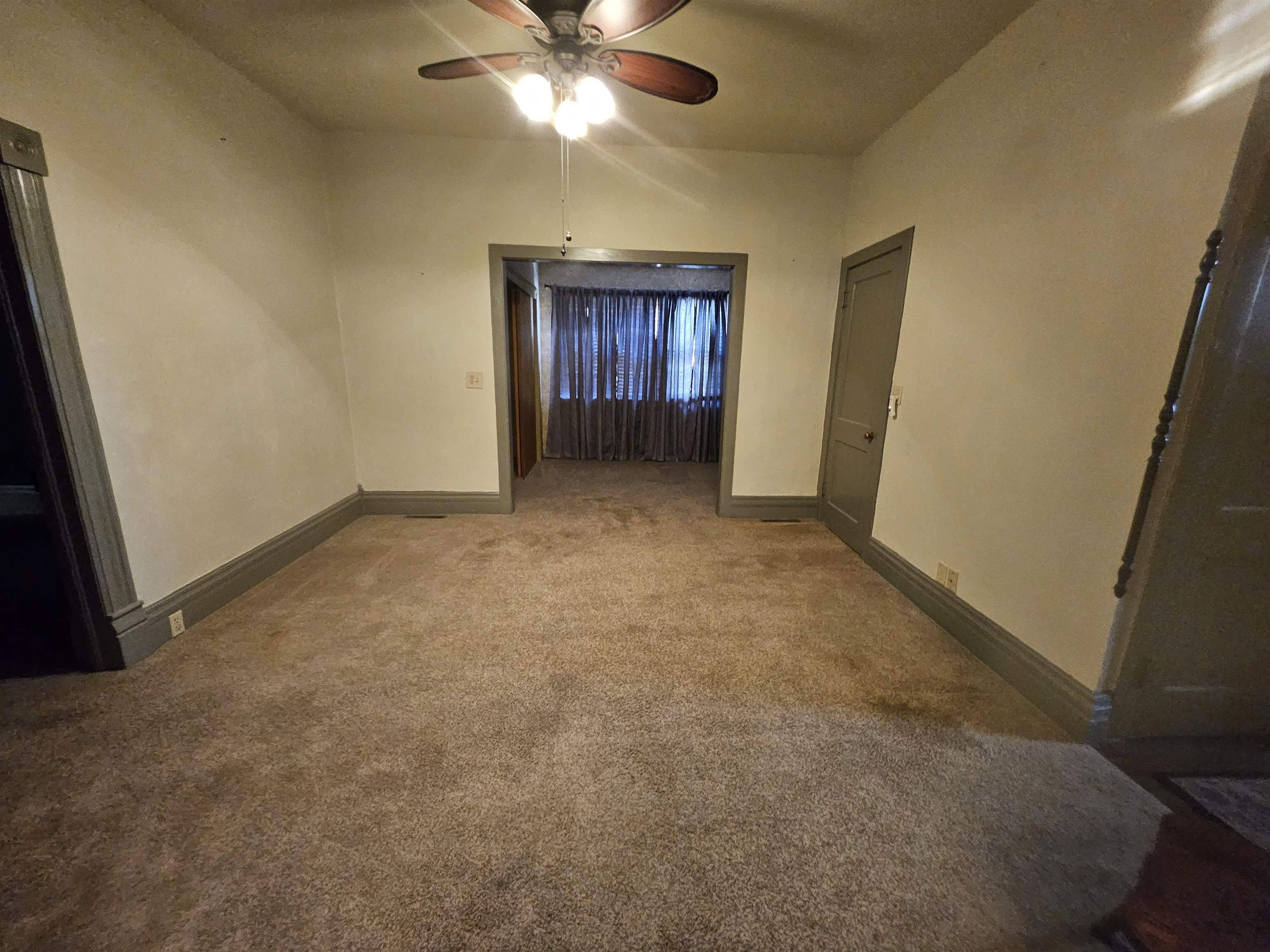 309 E 1st St, New Cambria, KS 67470