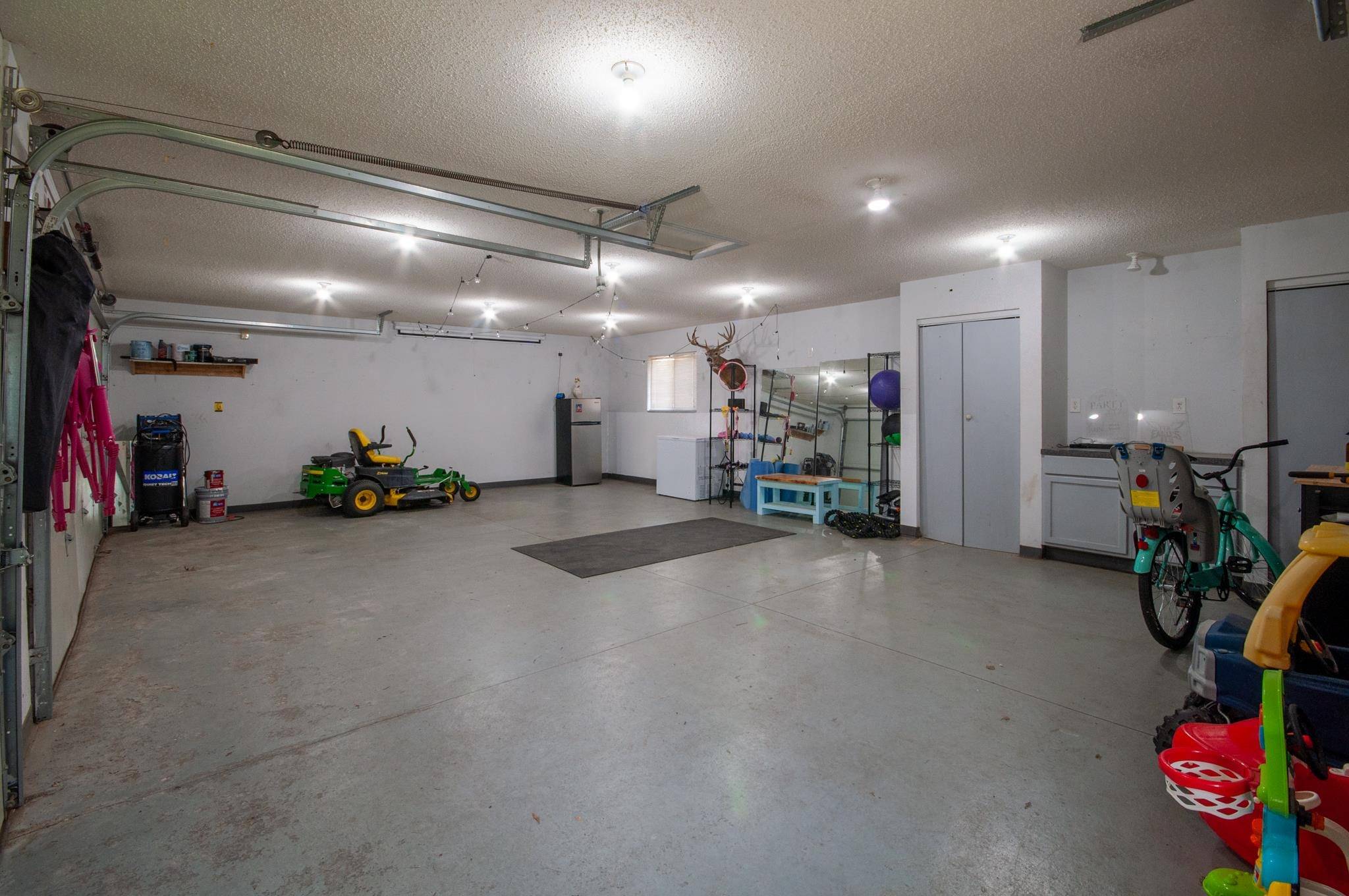6524 W University, Wichita, KS 67209