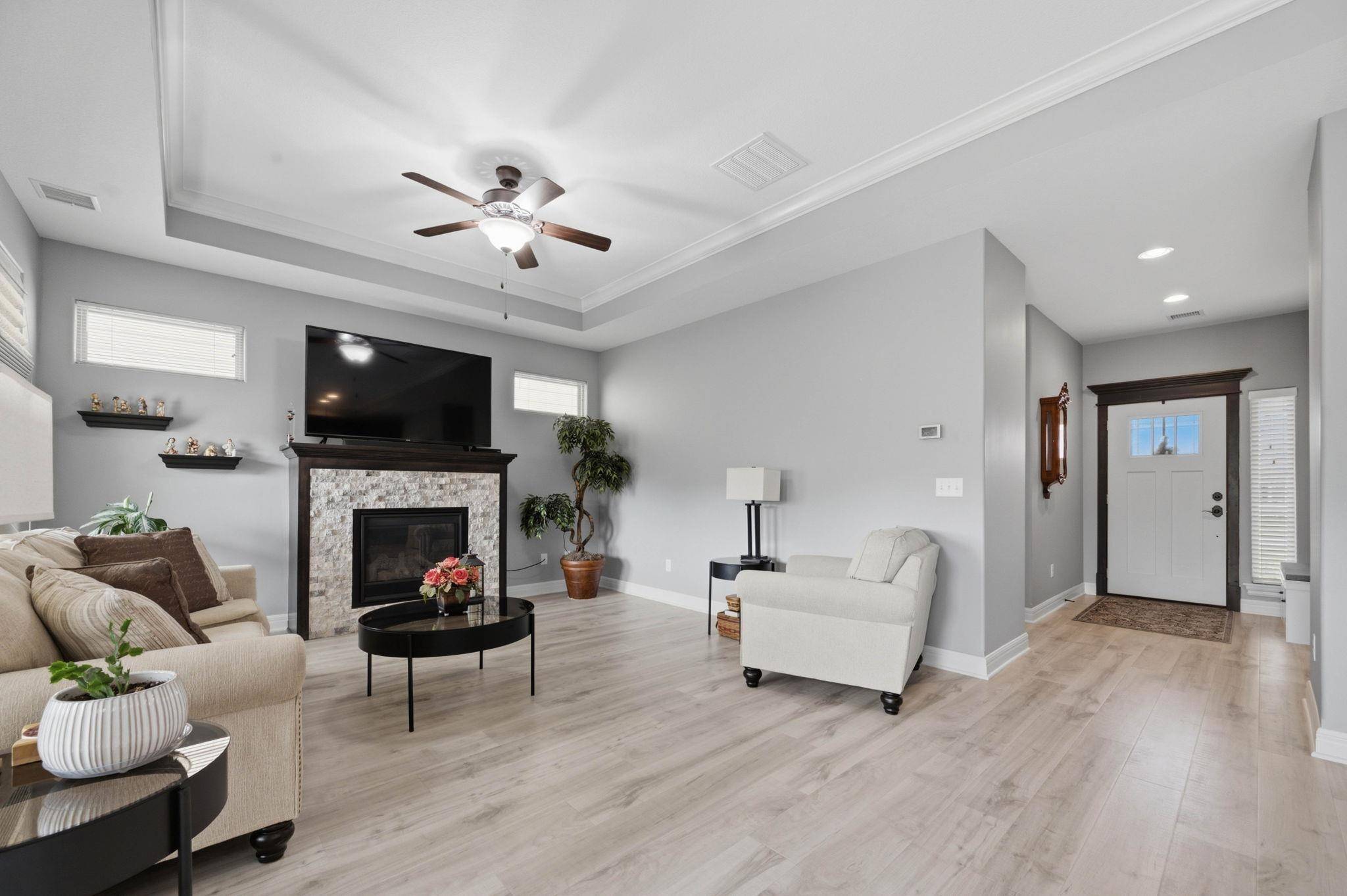 1024 E Twisted Oak Rd, Derby, KS 67037