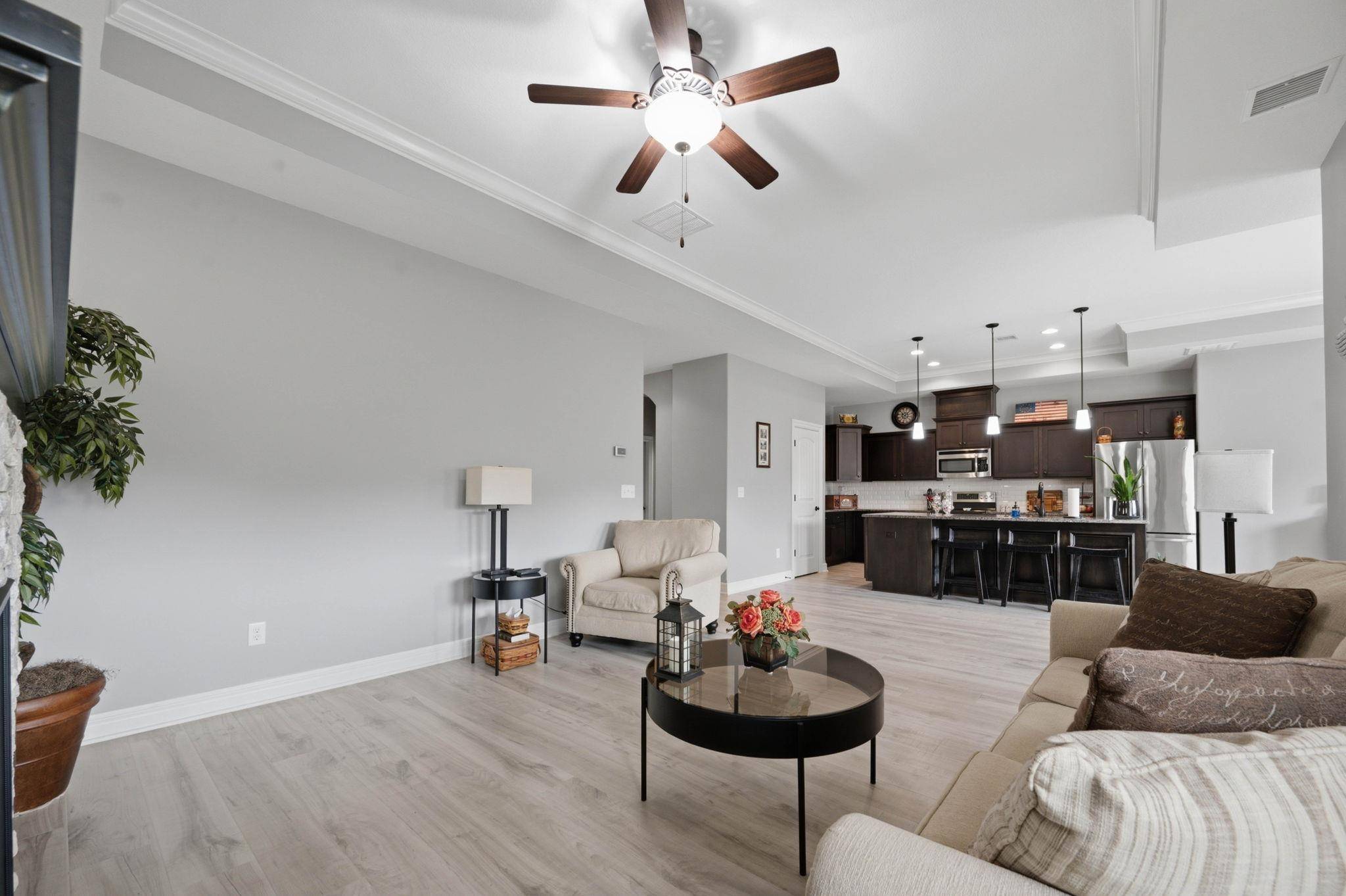 1024 E Twisted Oak Rd, Derby, KS 67037