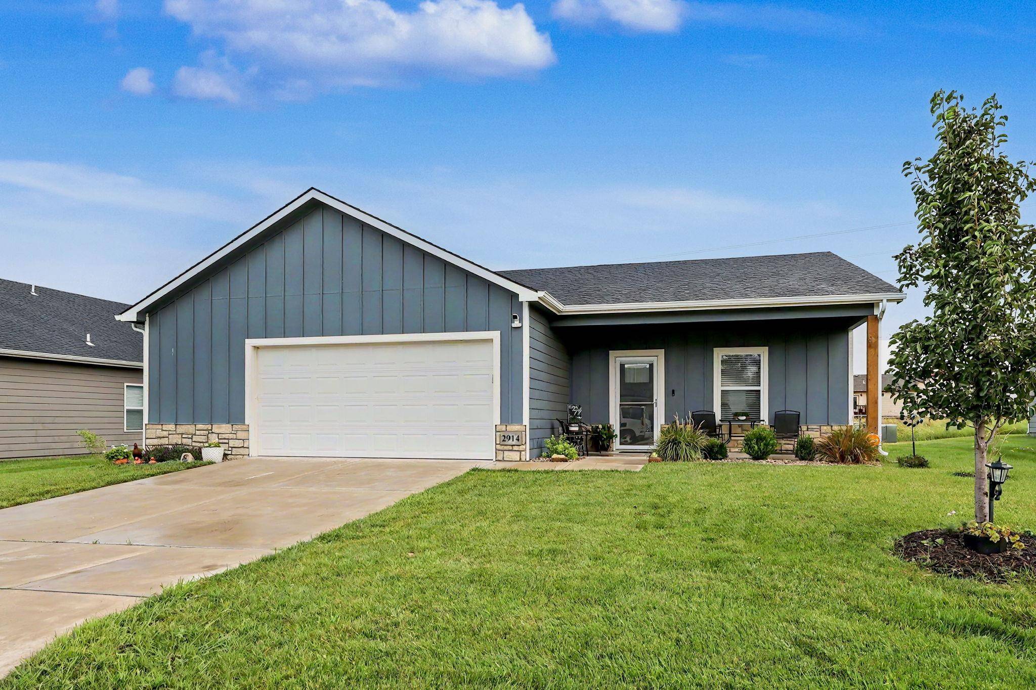 2914 E Highridge St, Park City, KS 67219