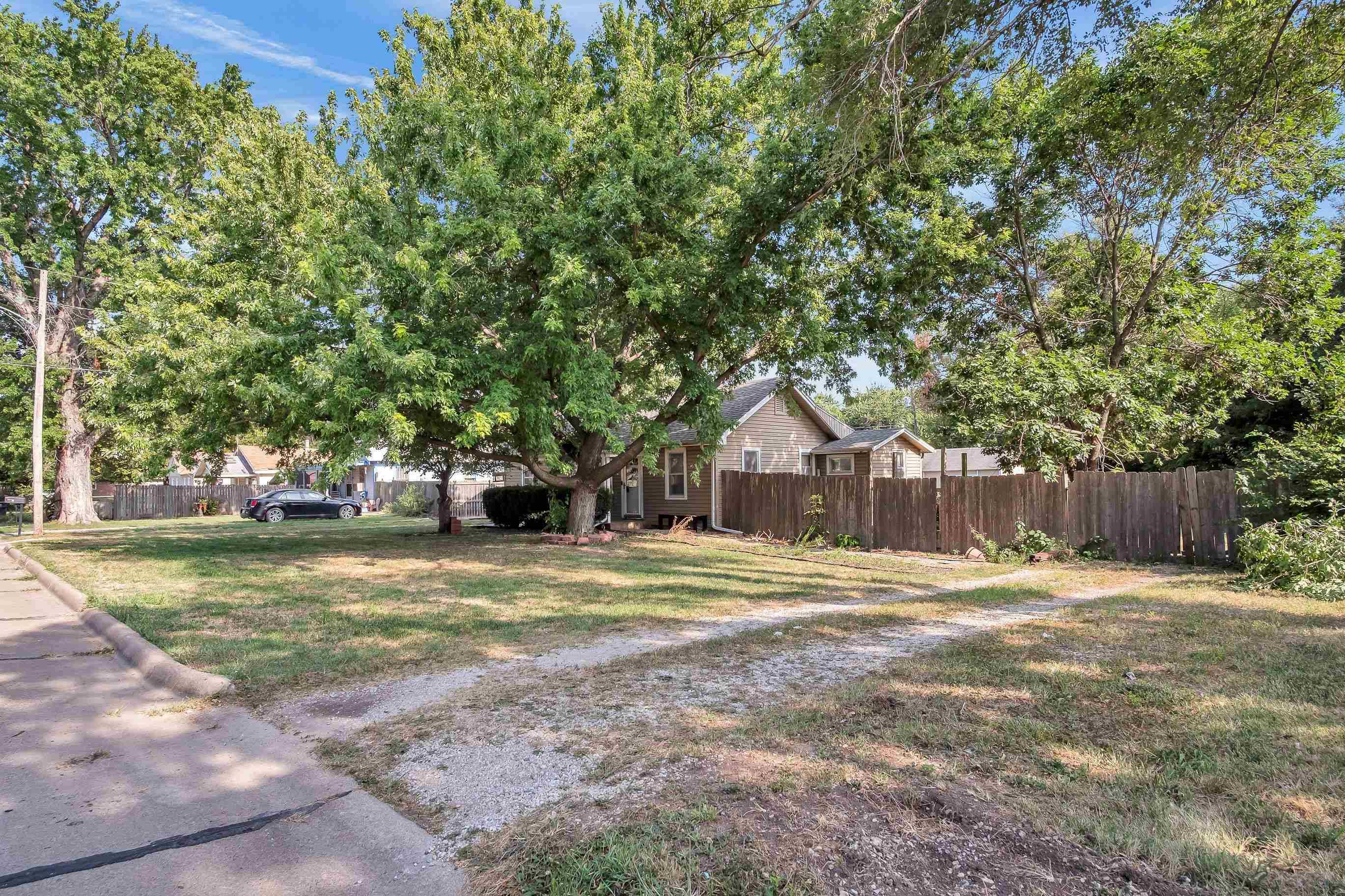 621 W Grant St, Mcpherson, KS 67460