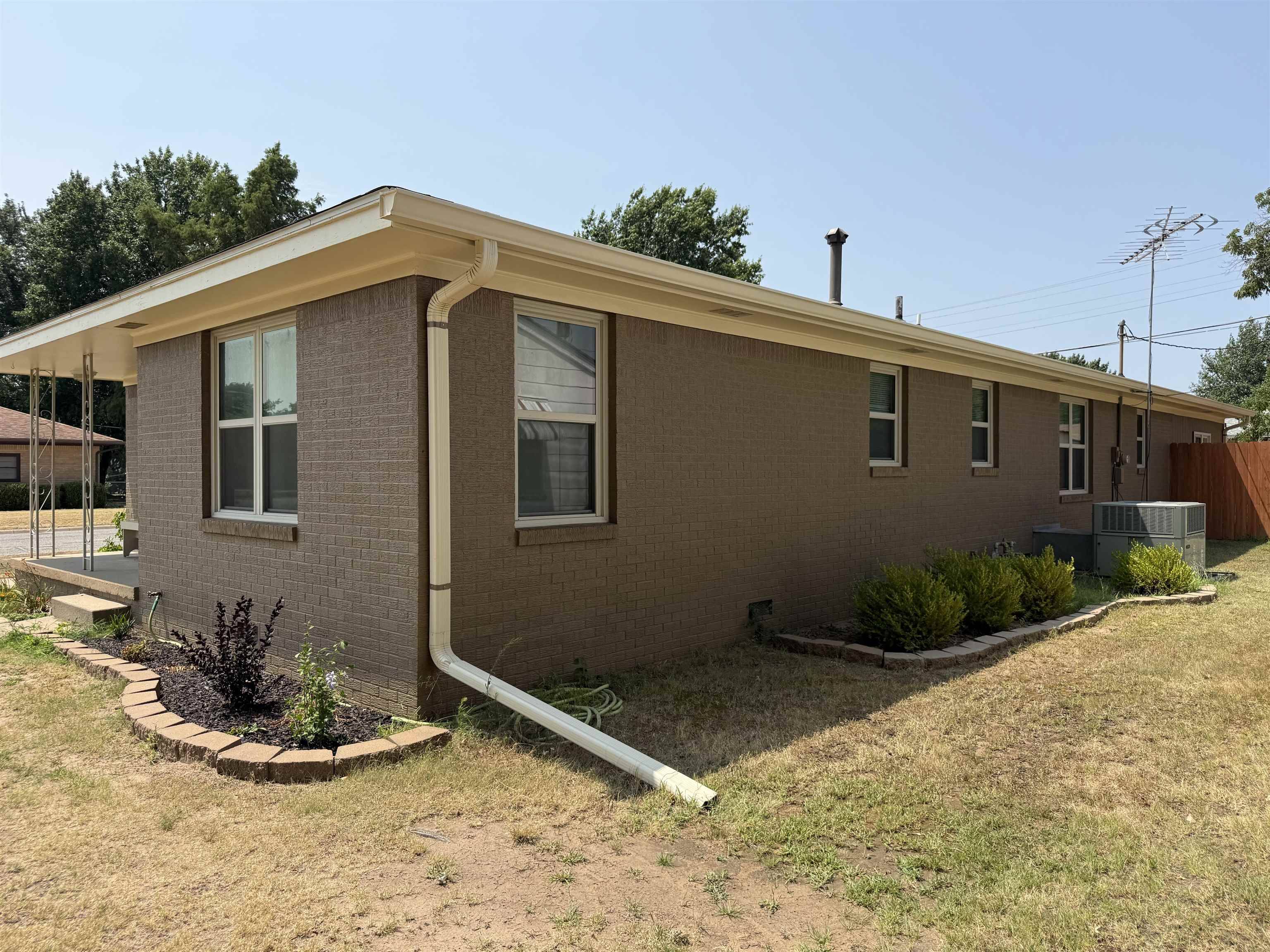 1701 N Main, Kingman, KS 67068