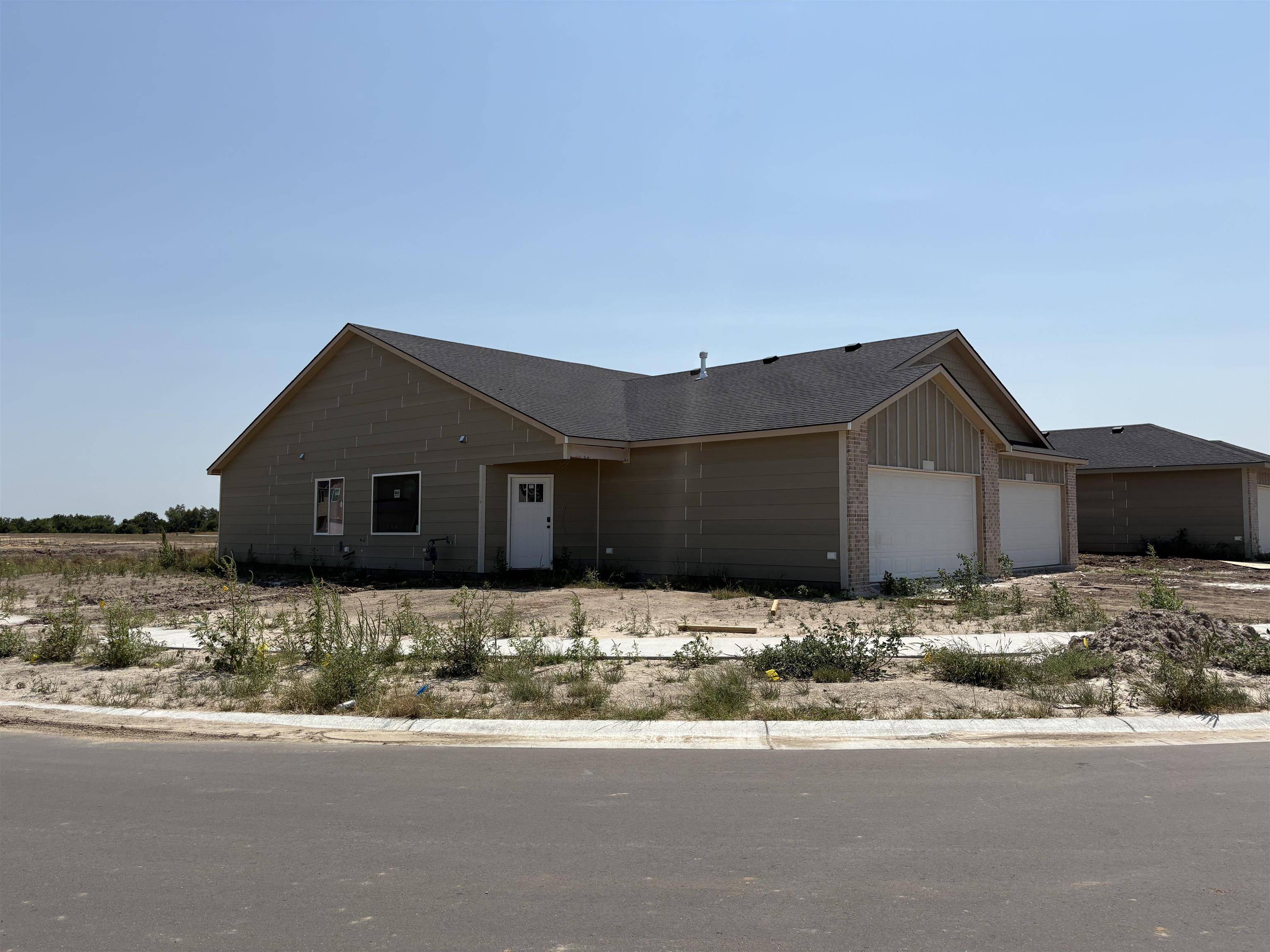 2904 S Denene St, Wichita, KS 67215