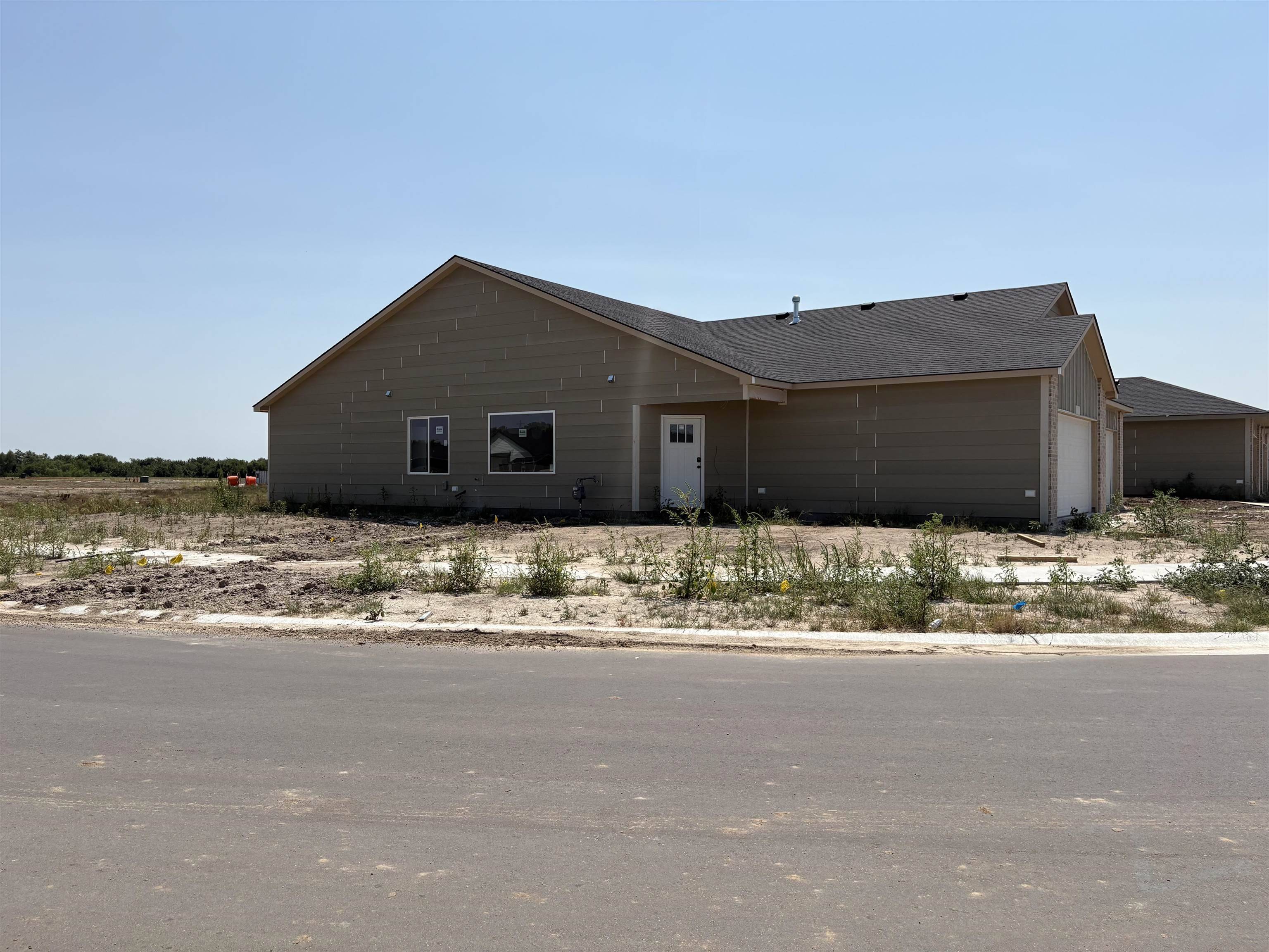 2904 S Denene St, Wichita, KS 67215