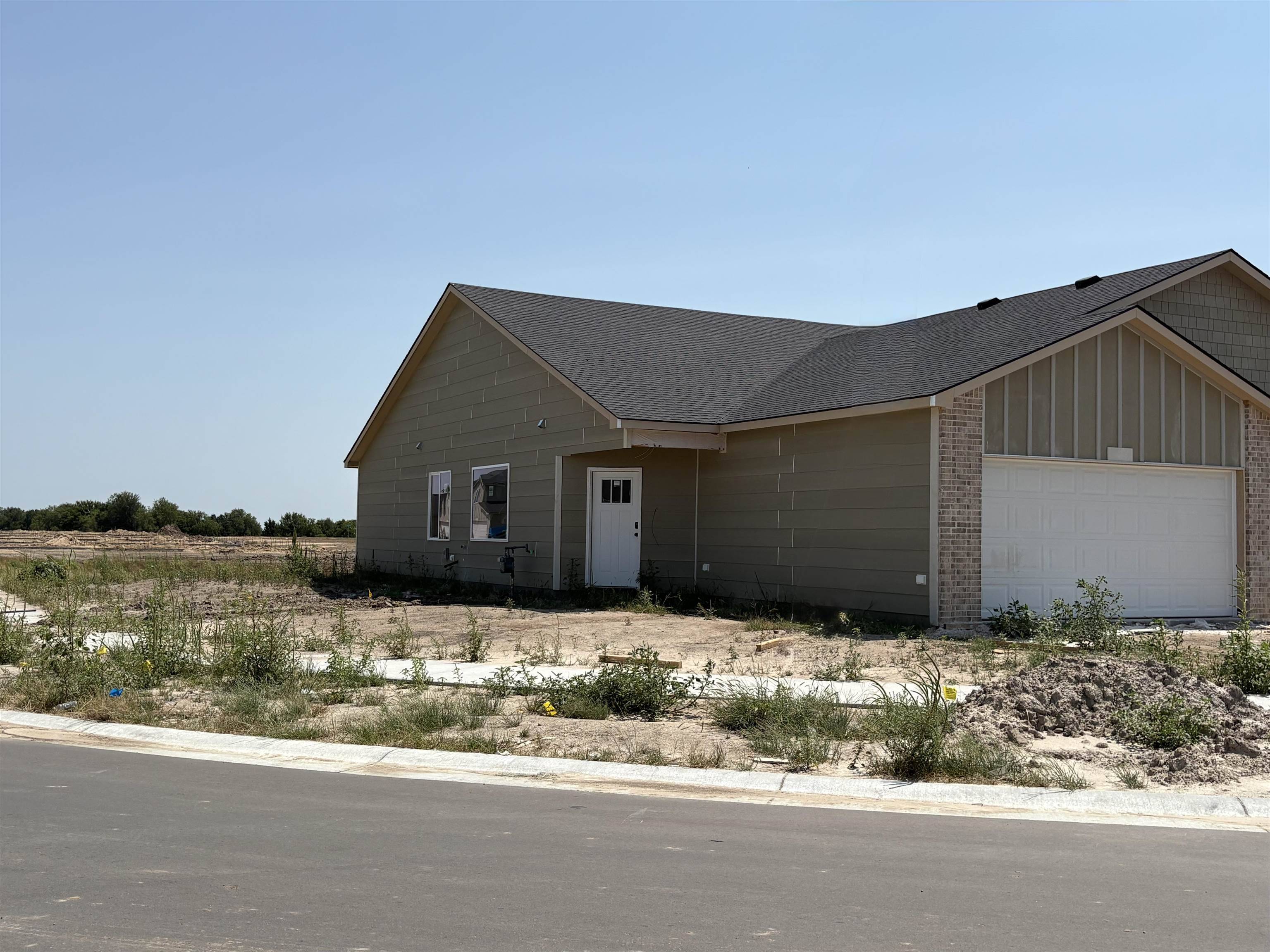 2904 S Denene ST, Wichita, KS 67215