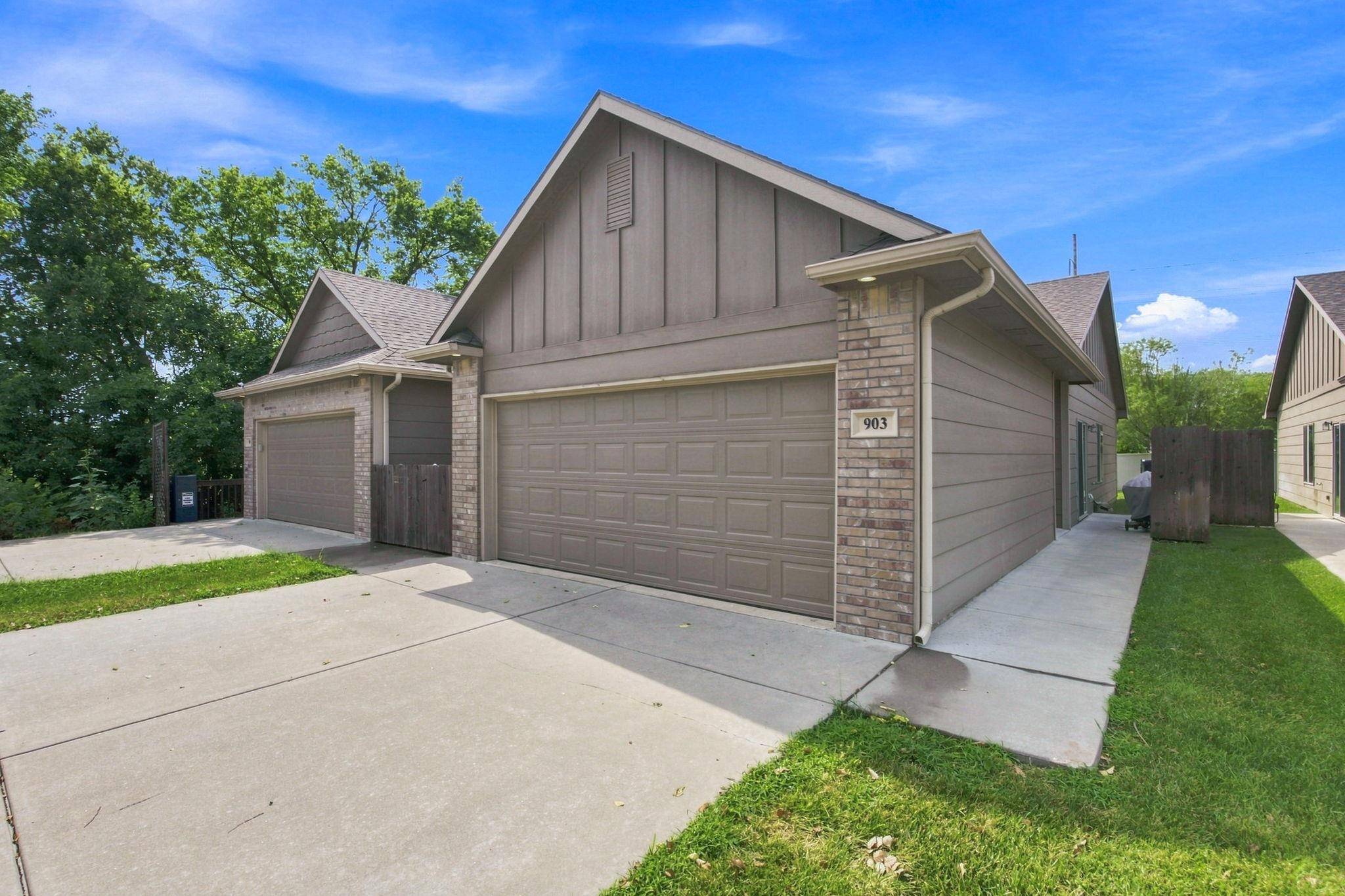 901-903 W Onewood Pl, Andover, KS 67002