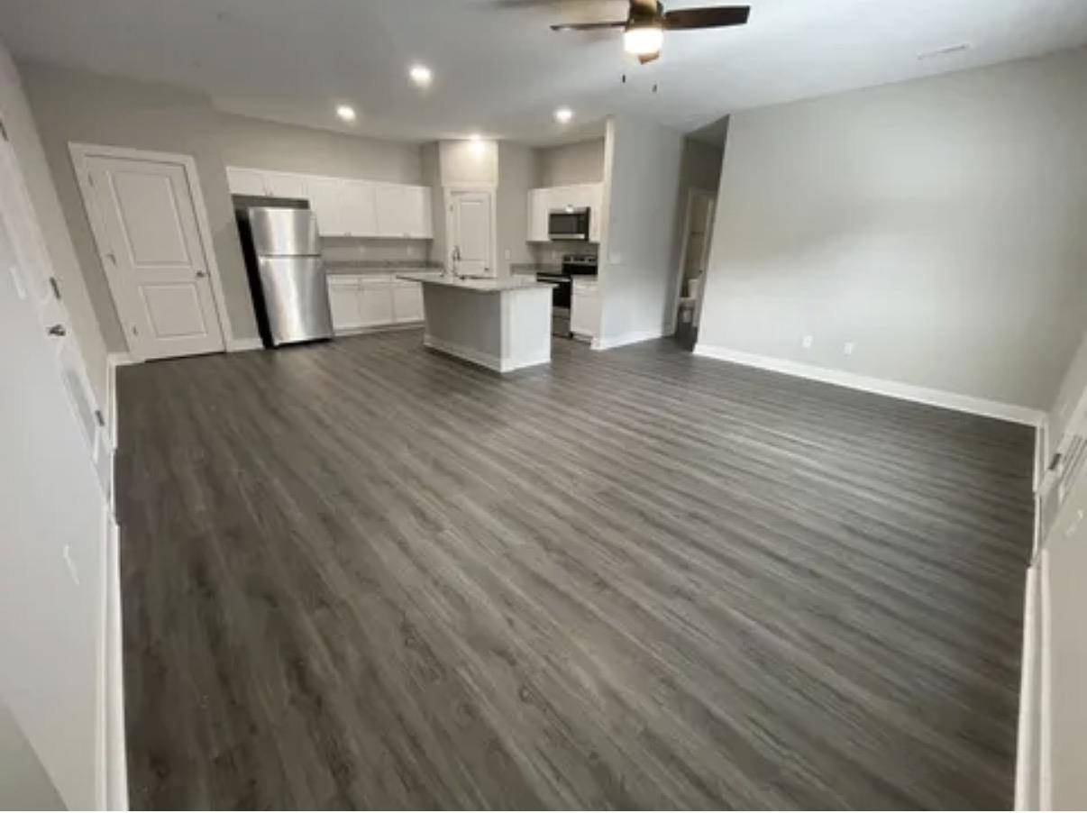 5220 N Honeylocust Circle, Bel Aire, KS 67226