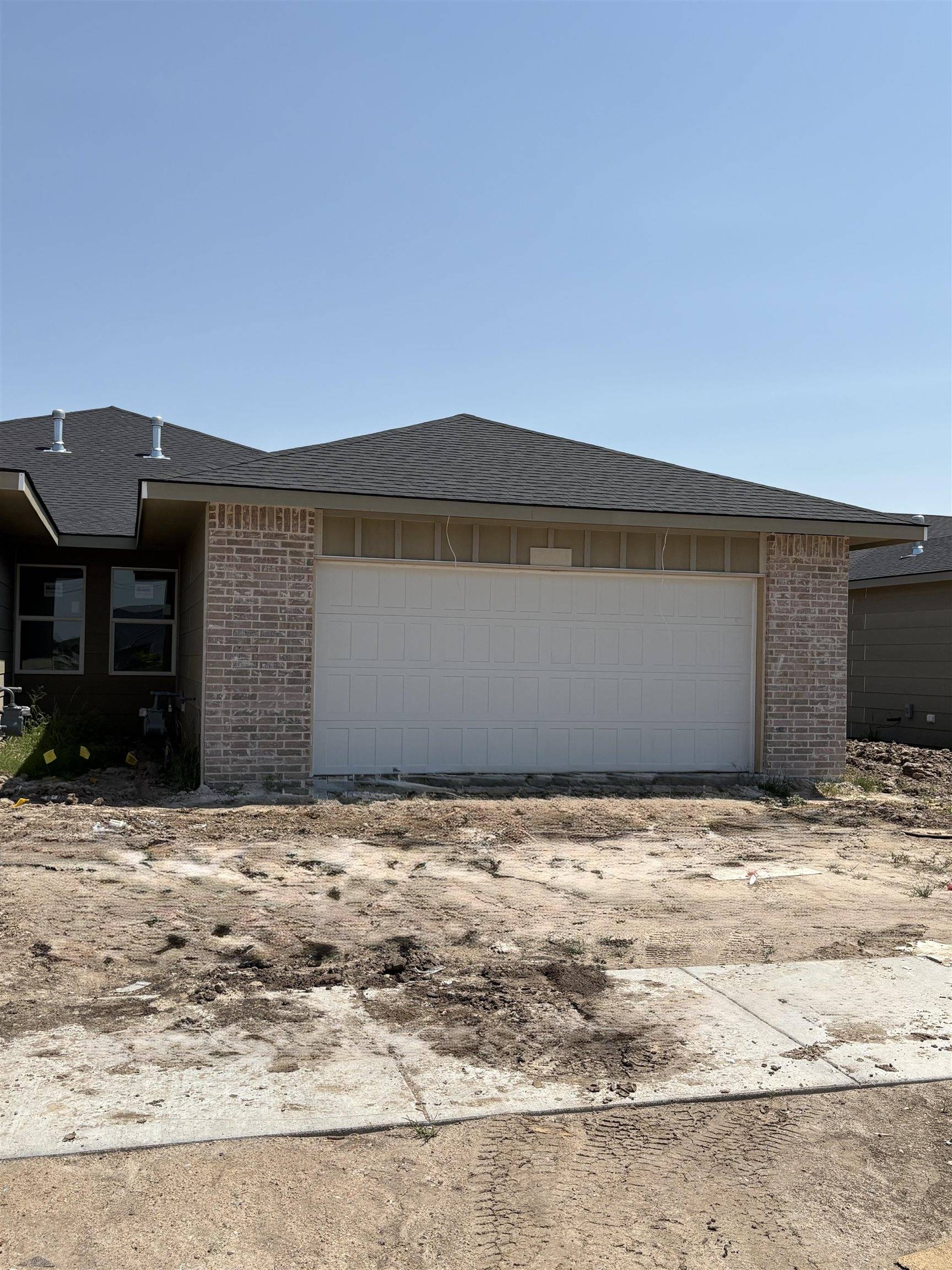 2916 S Denene St, Wichita, KS 67215