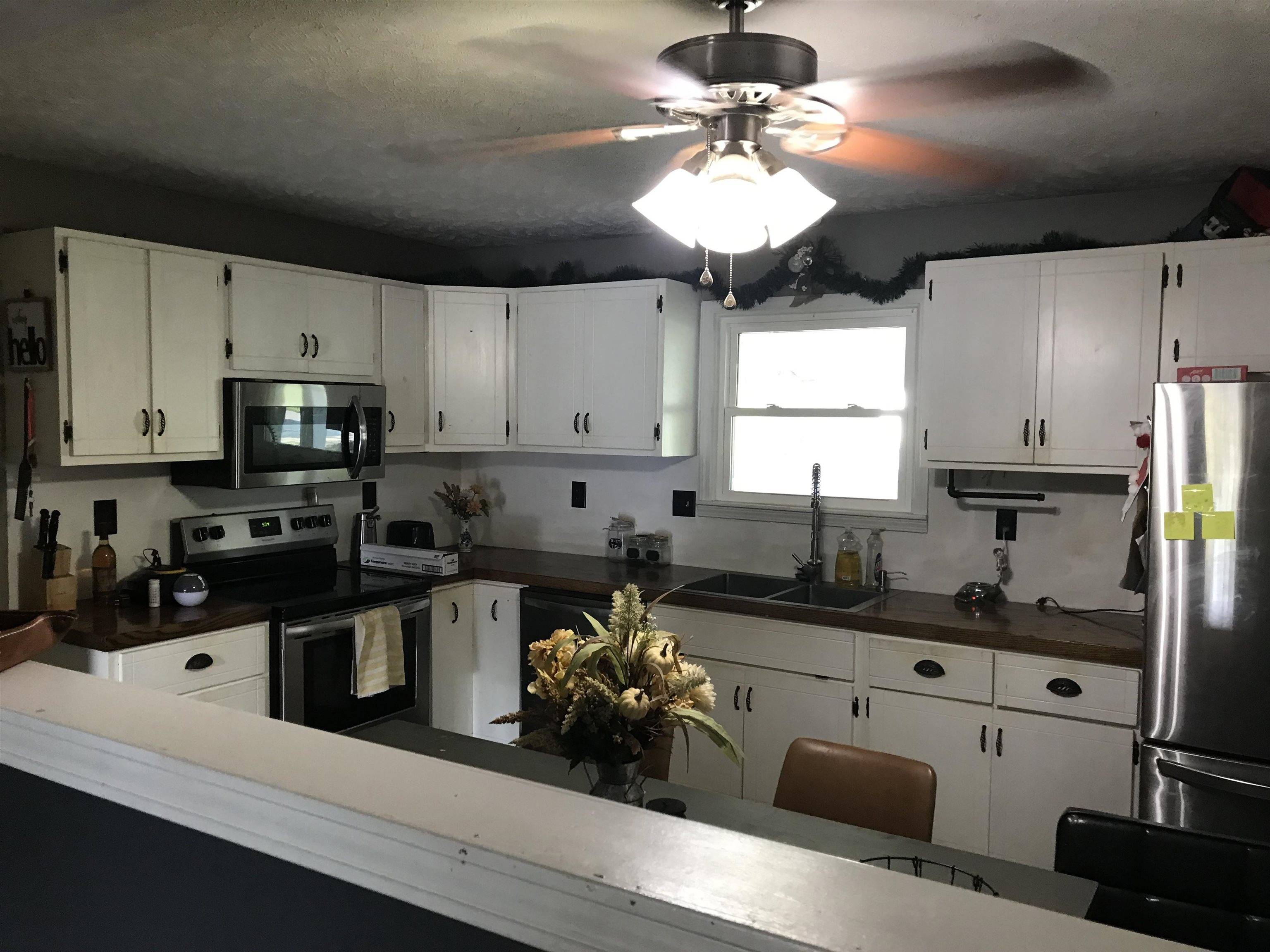 607 N Lincoln St, Bennington, KS 67422