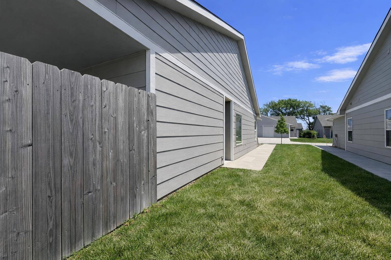 5412-5414 N Colburn Street, Bel Aire, KS 67220