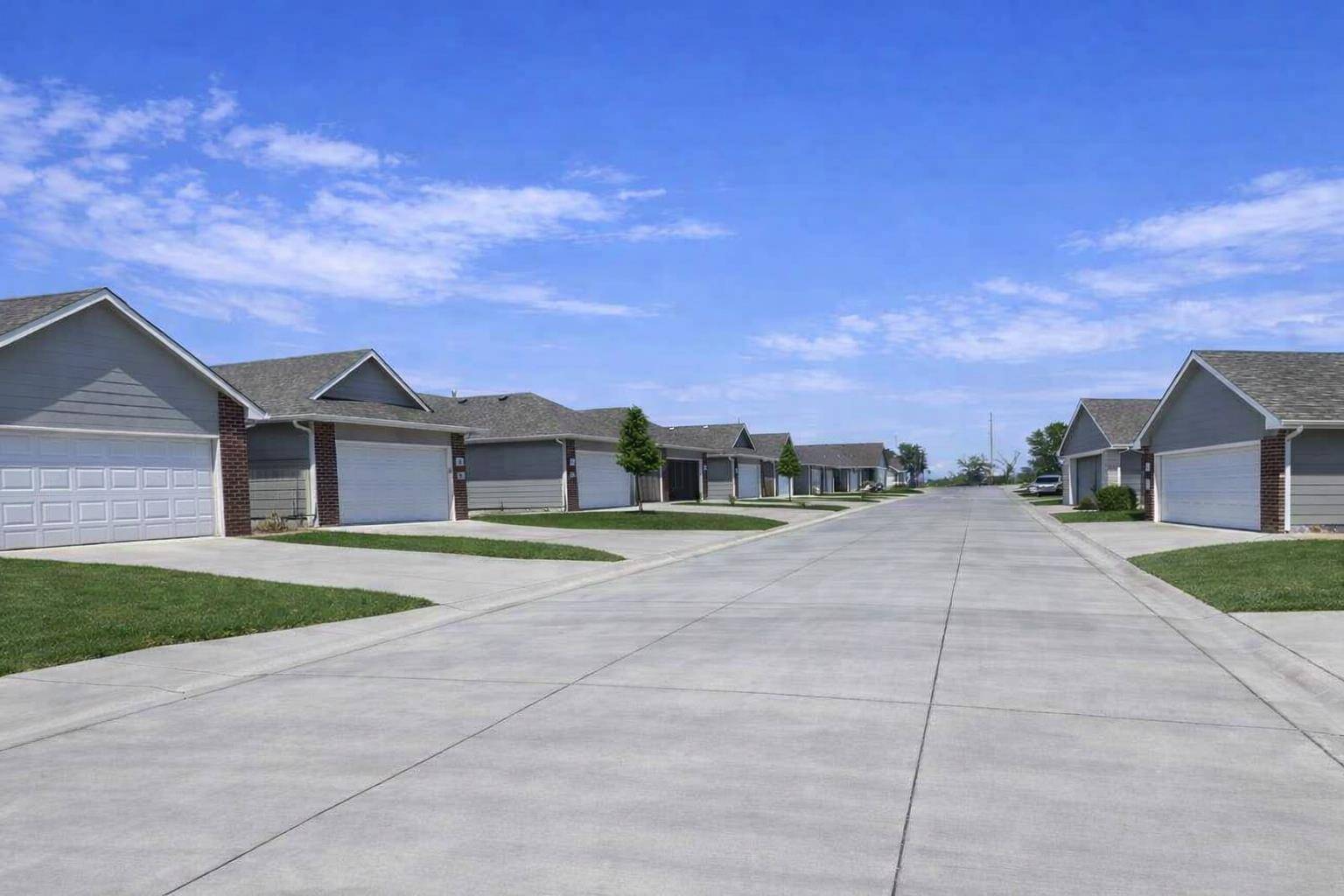 5406-5408 N Colburn Street, Bel Aire, KS 67220