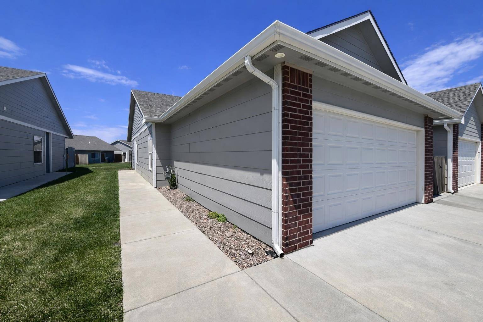 5406-5408 N Colburn Street, Bel Aire, KS 67220