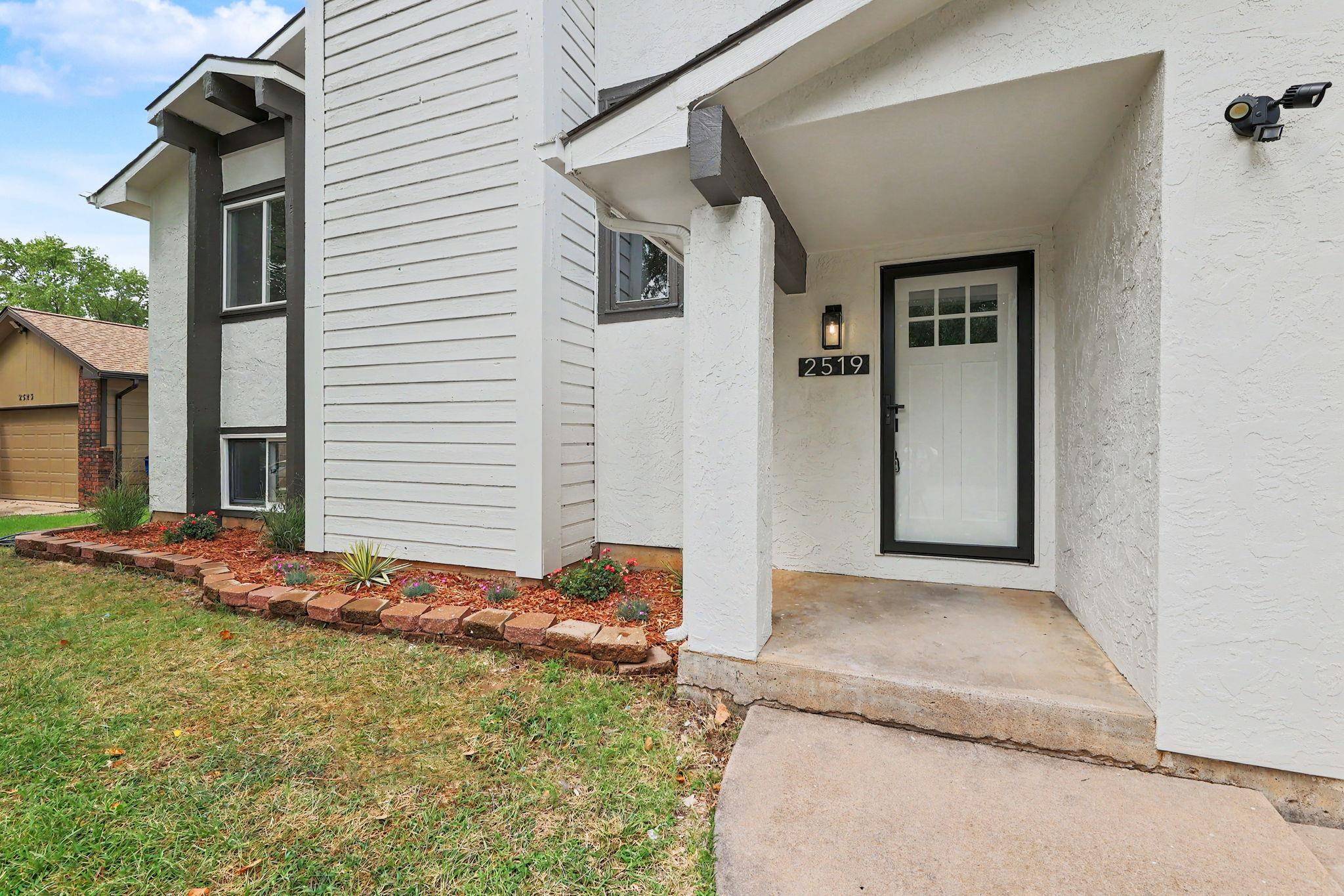 2519 S Lori, Wichita, KS 67210