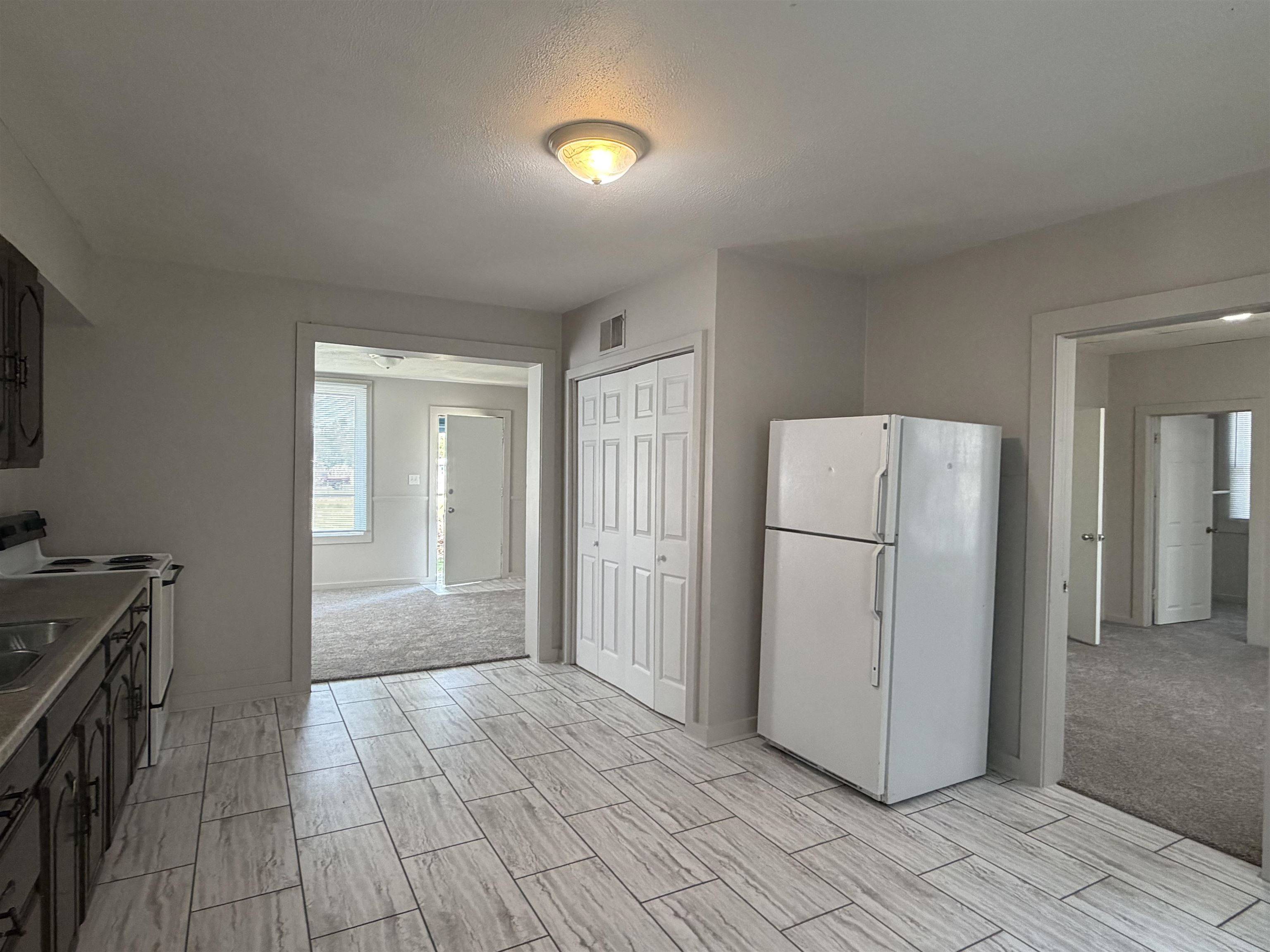 109 S West Pl., Salina, KS 67401