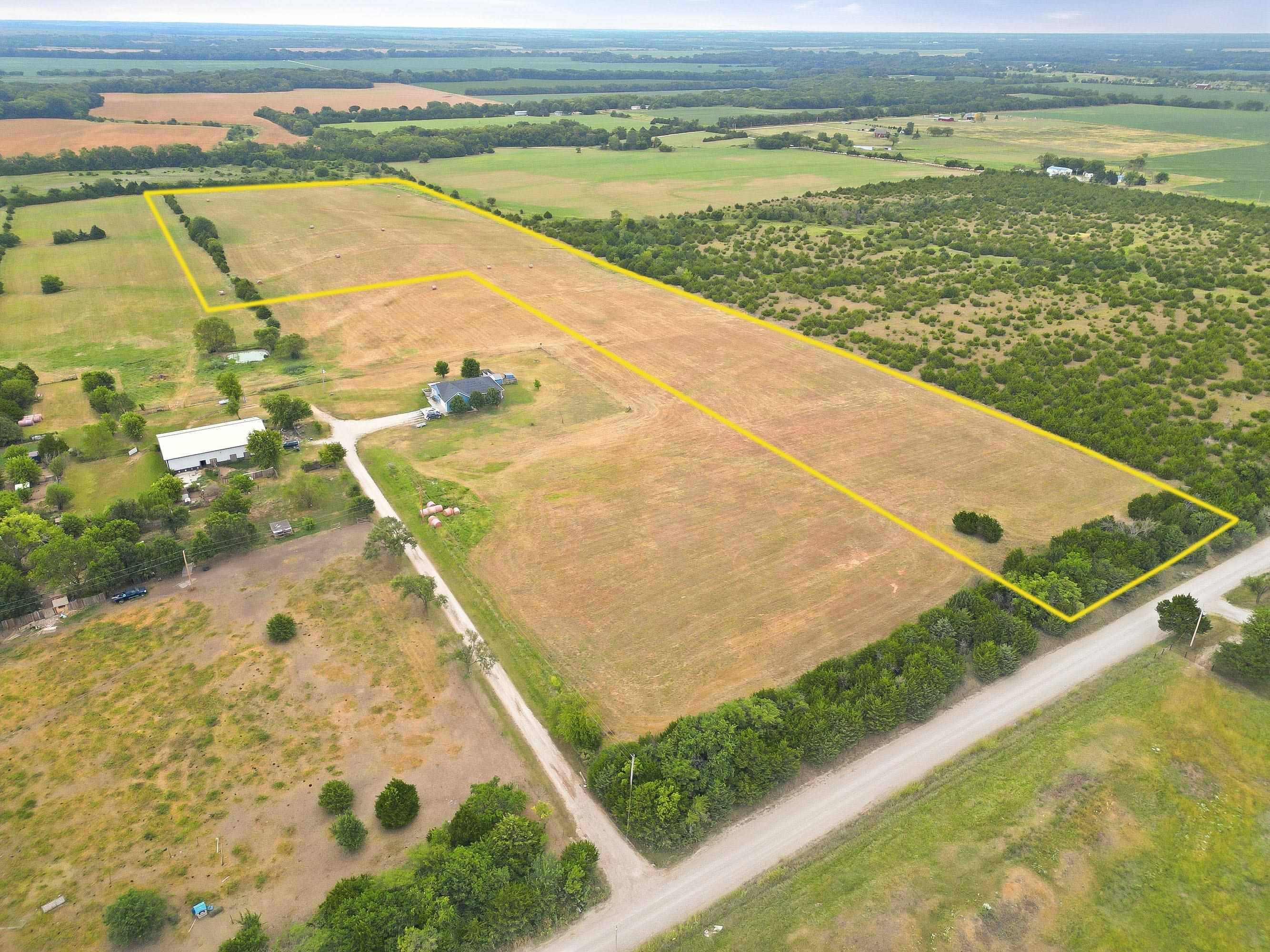 000 51st Road, Douglass, KS 67039