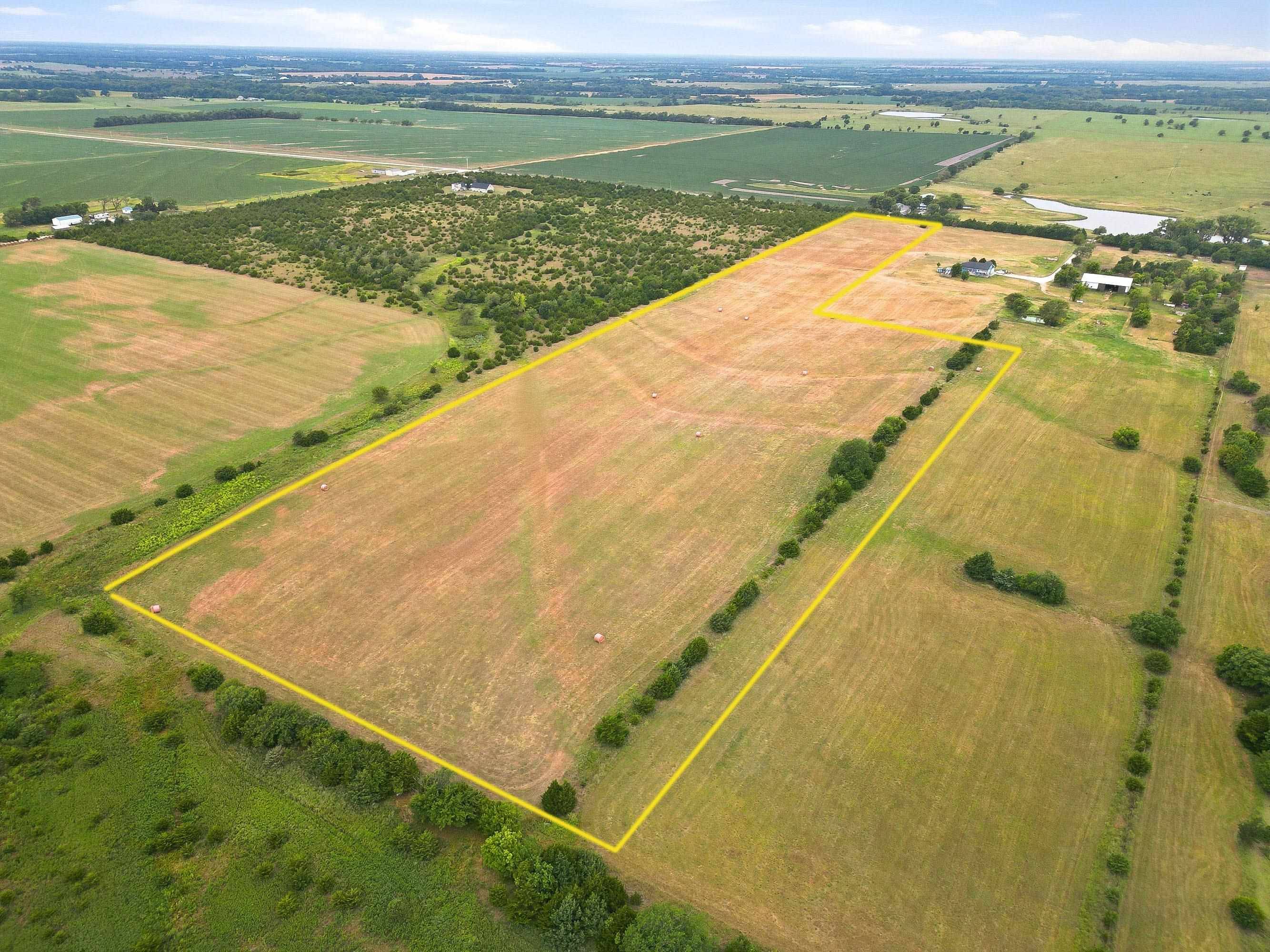 000 51st Road, Douglass, KS 67039