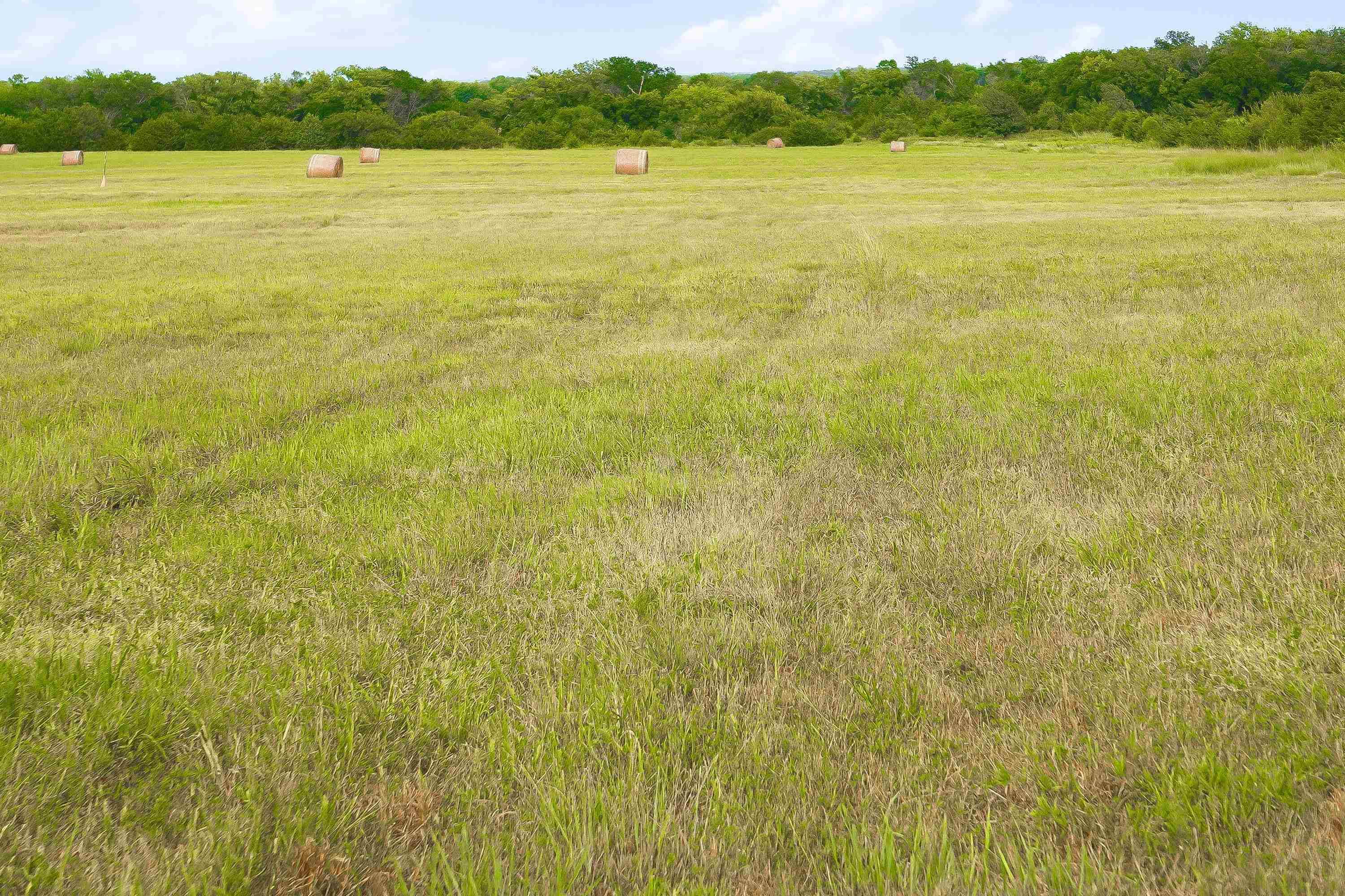 000 51st Road, Douglass, KS 67039