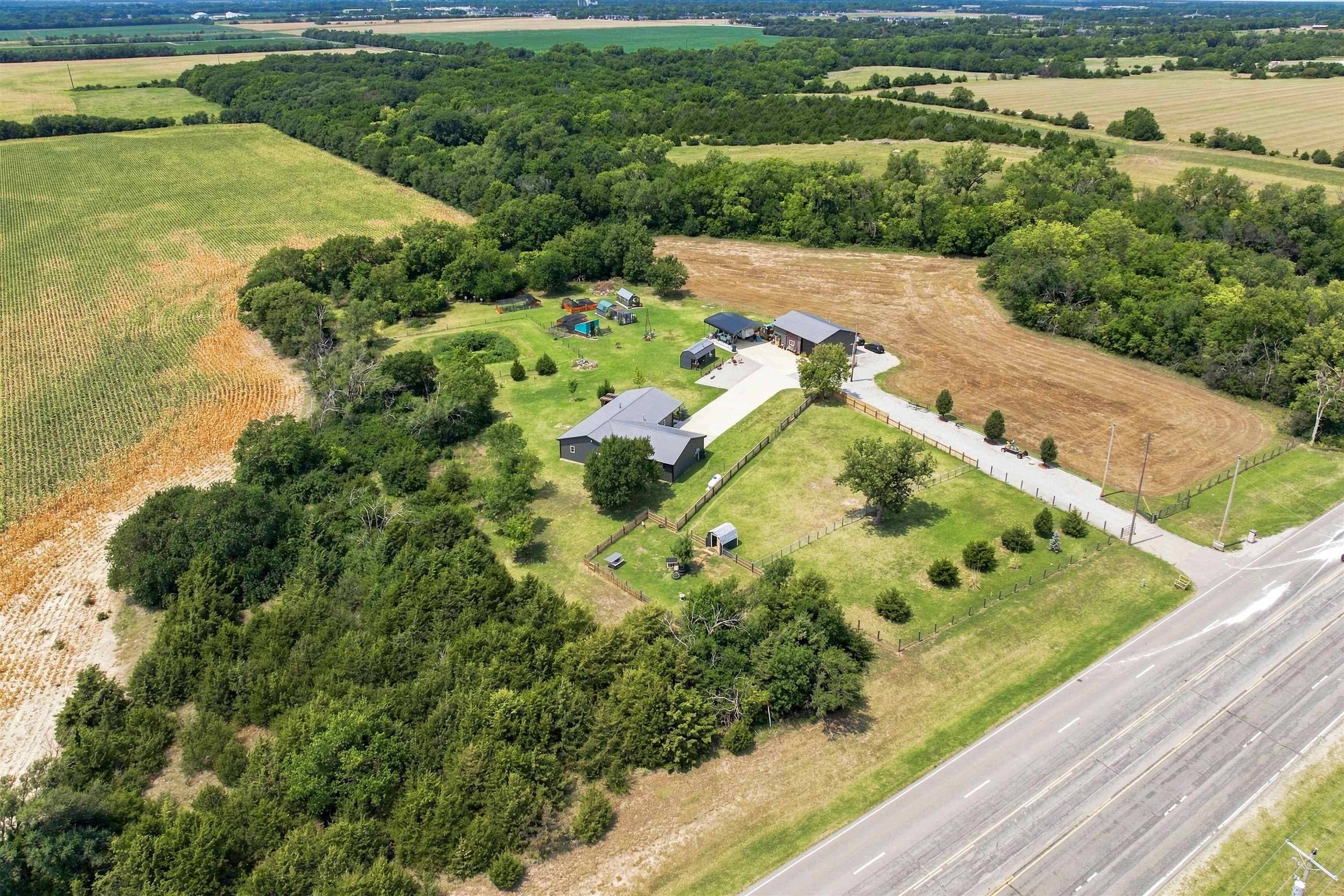 7205 N Broadway, Park City, KS 67219