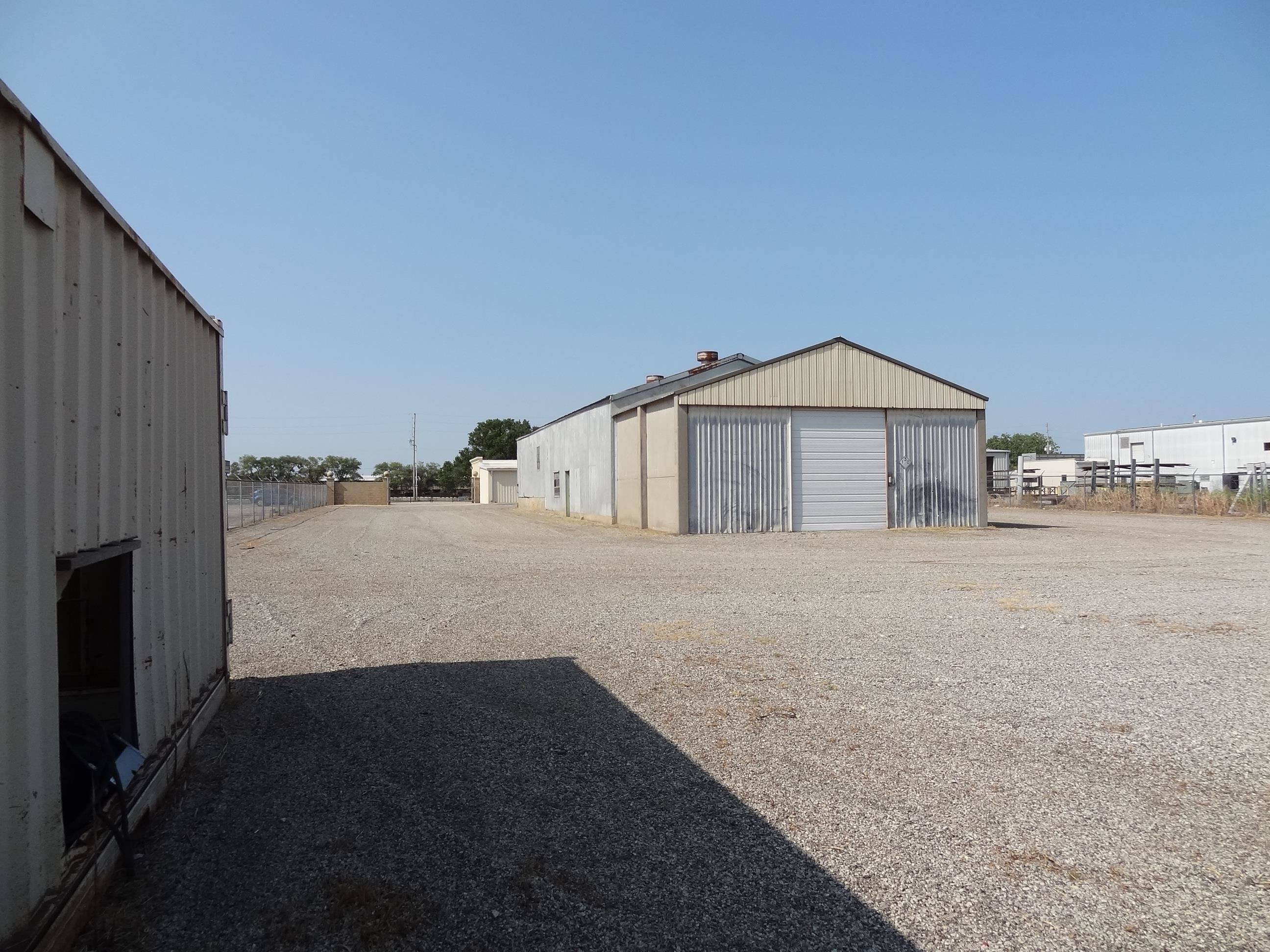 3707 W 30th St S, Wichita, KS 67217