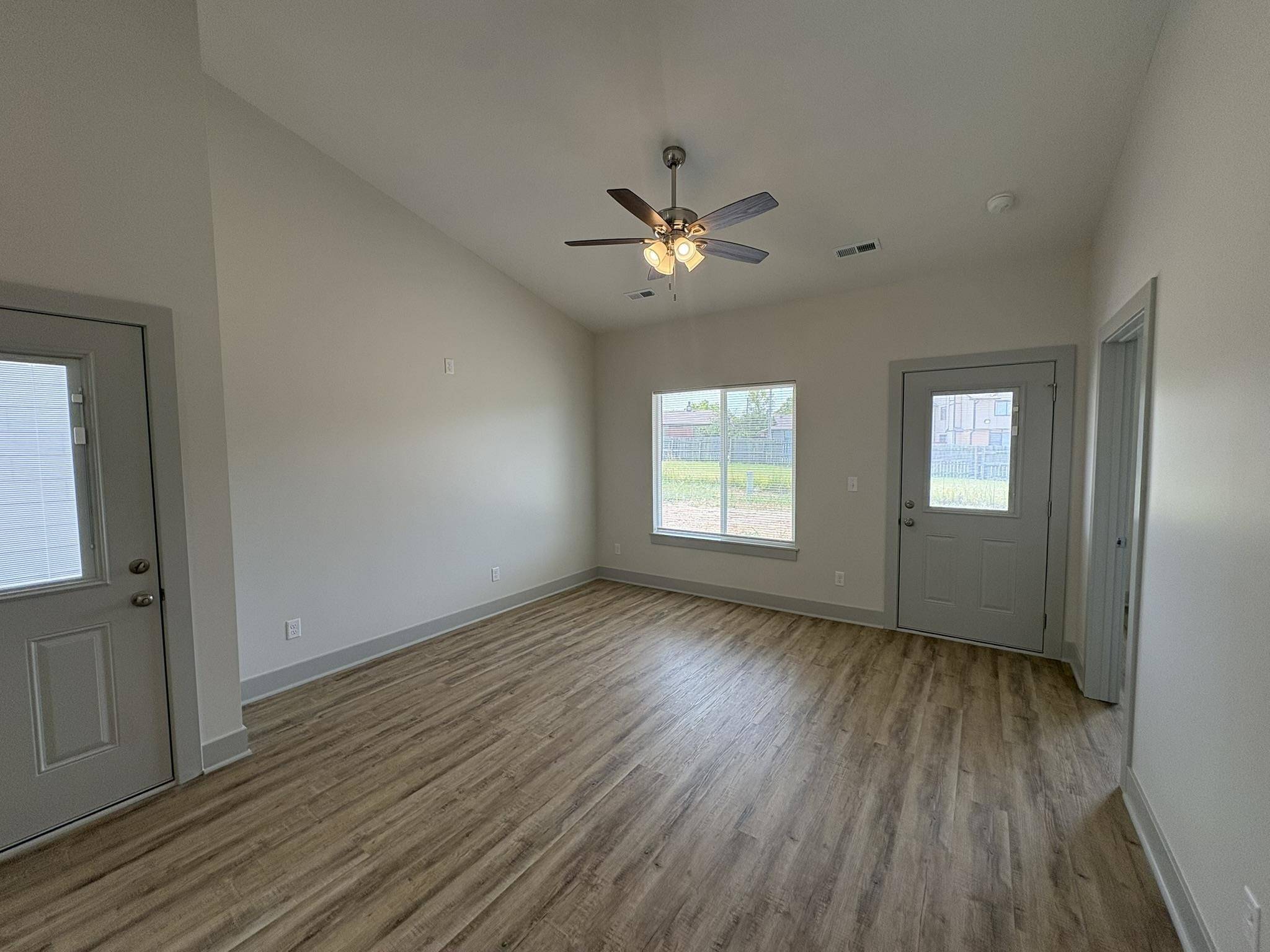 2965 S BUNKER HILL CT, Wichita, KS 67210