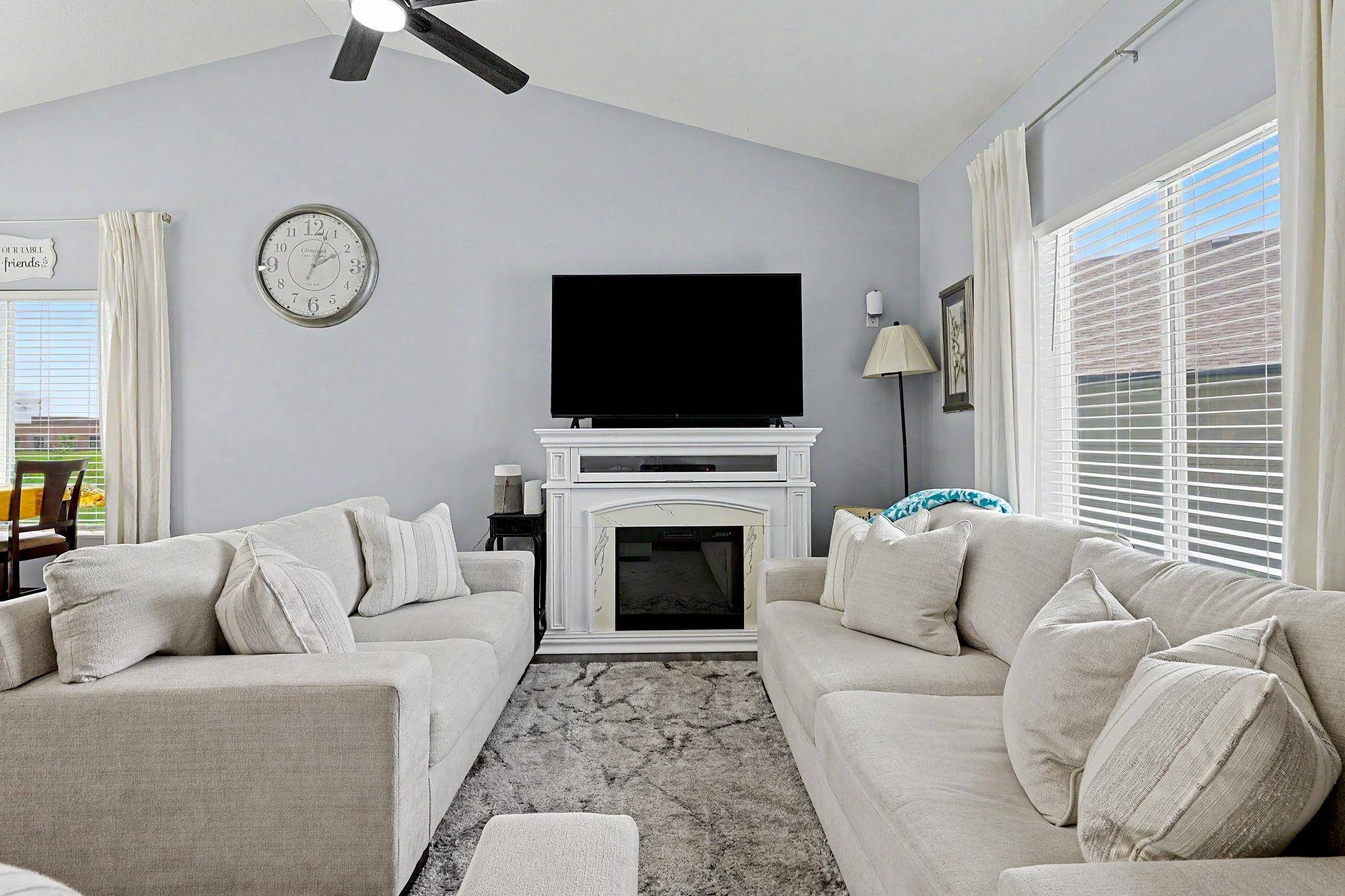 1237 E Sontag, Derby, KS 67037