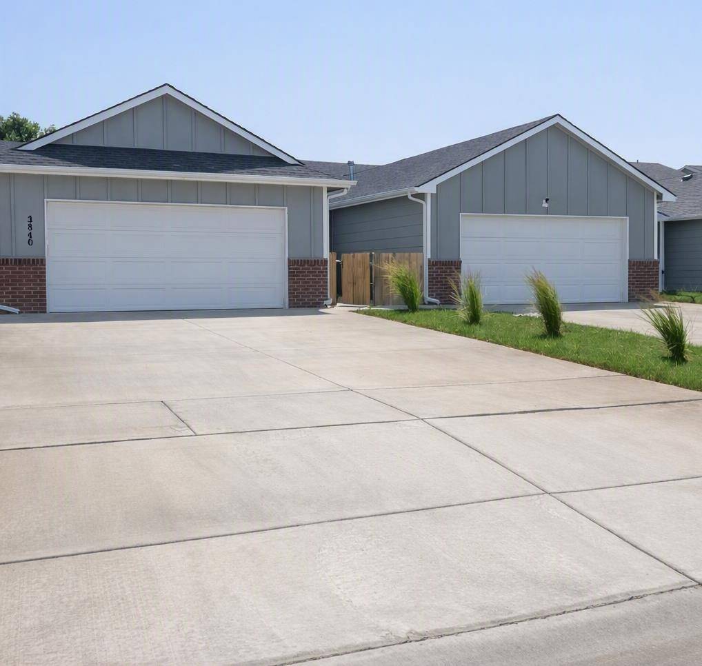 3840-3842 S Blue Lake Street, Wichita, KS 67215