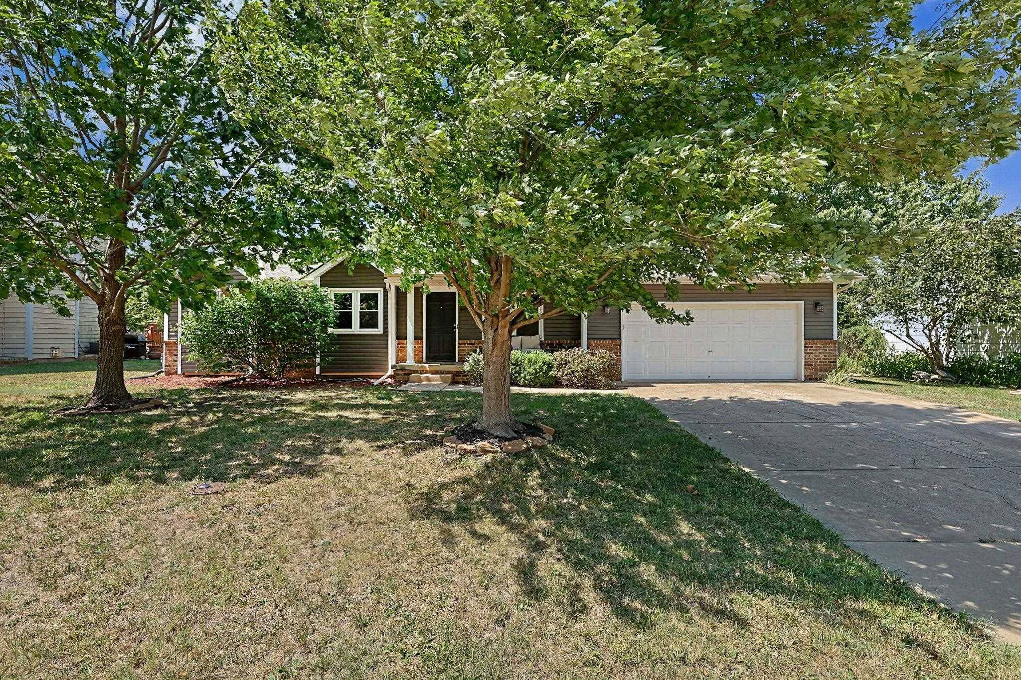 1633 N Tanglewood, Rose Hill, KS 67133