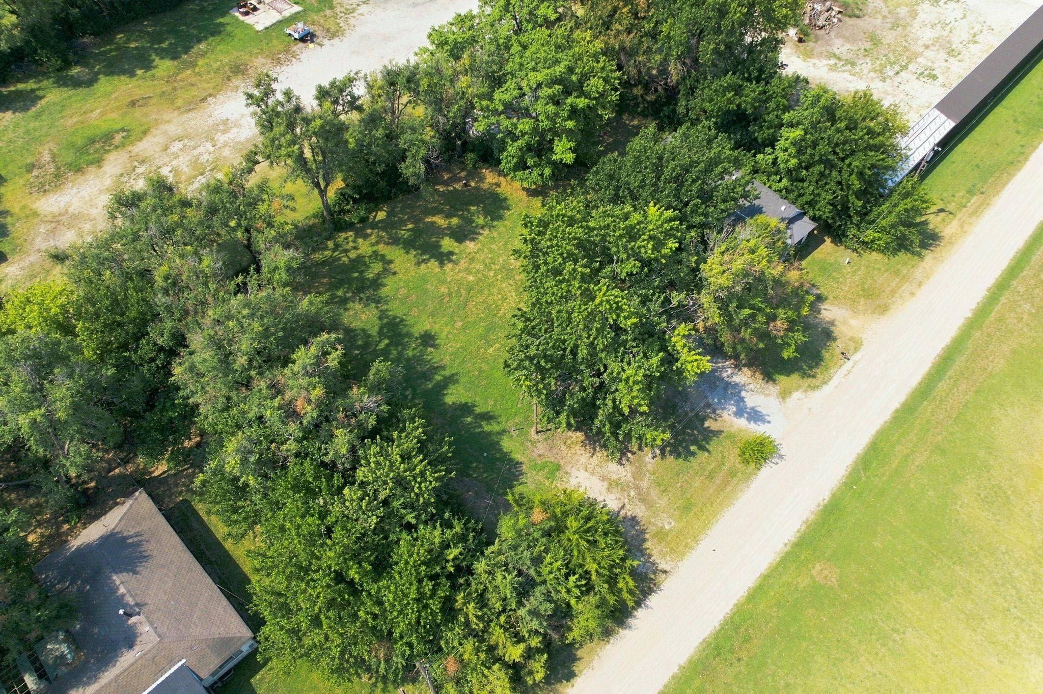6520 N Broadway, Park City, KS 67219