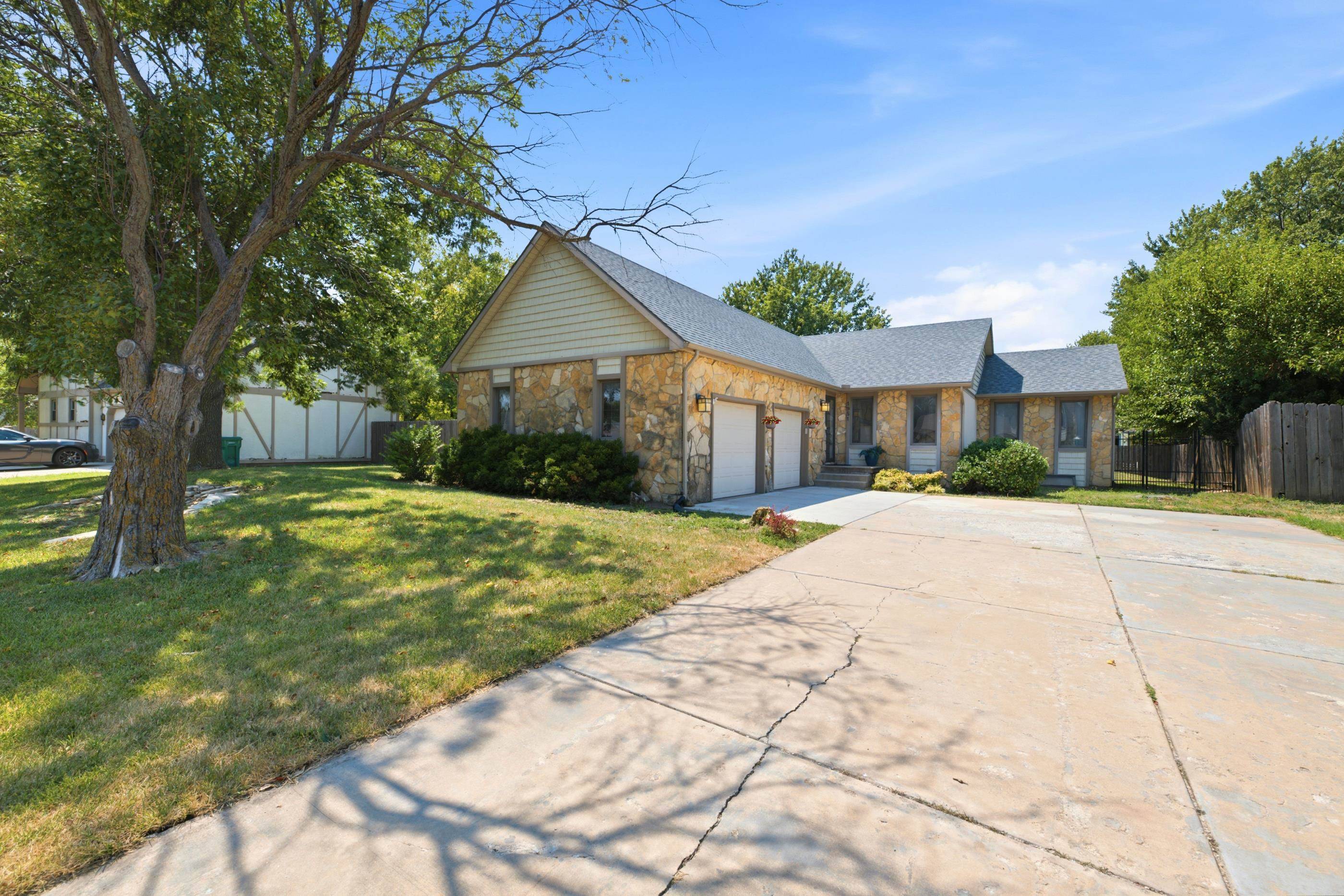 1951 S Cypress, Wichita, KS 67207