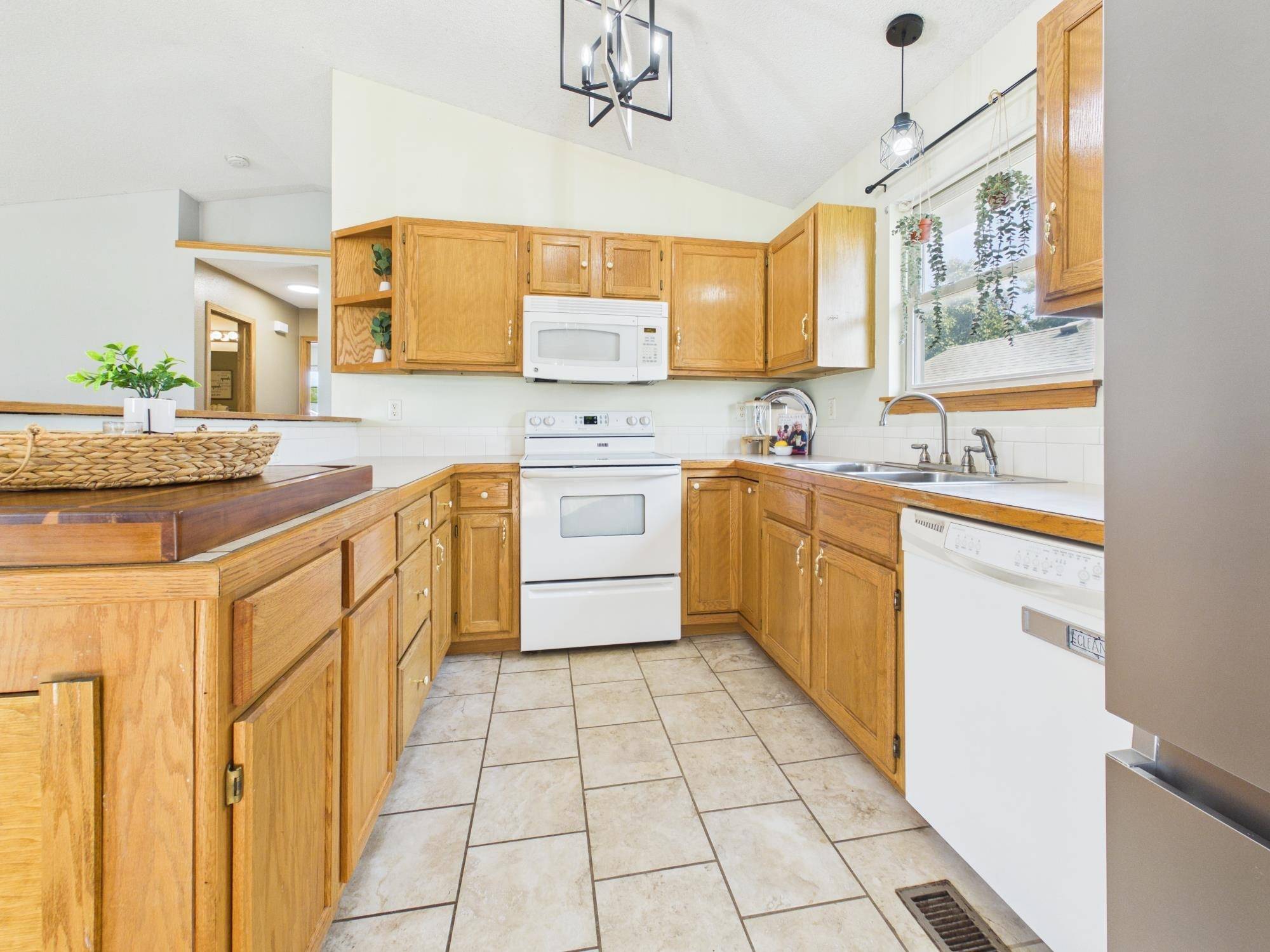 2603 N Danbury Rd, Augusta, KS 67010