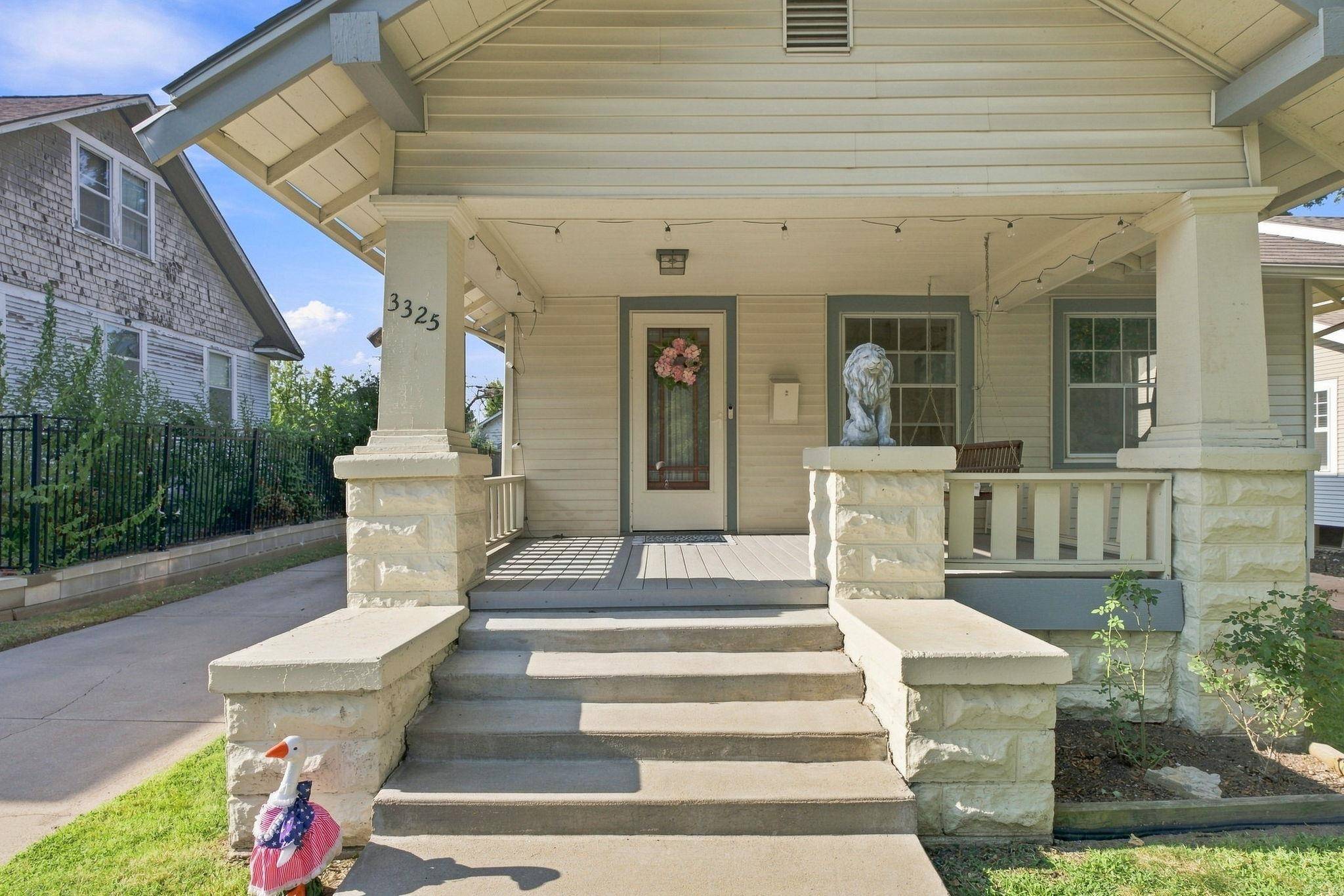 3325 E Chatfield Place, Wichita, KS 67208