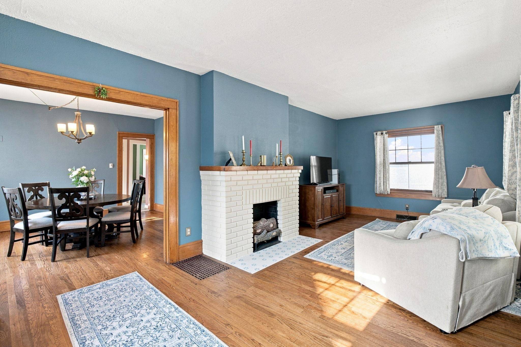 3325 E Chatfield Place, Wichita, KS 67208