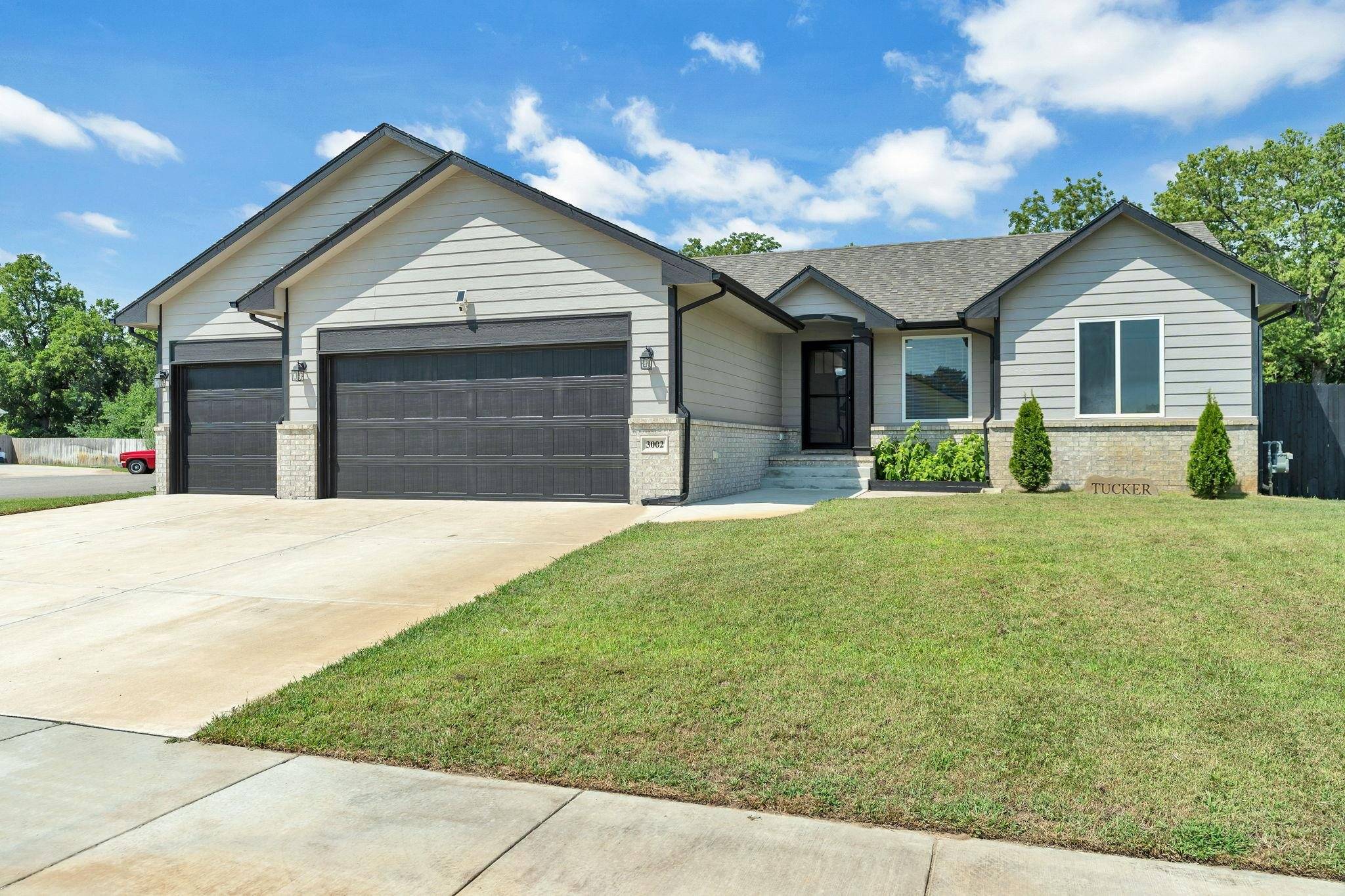 3002 E Maywood, Wichita, KS 67216