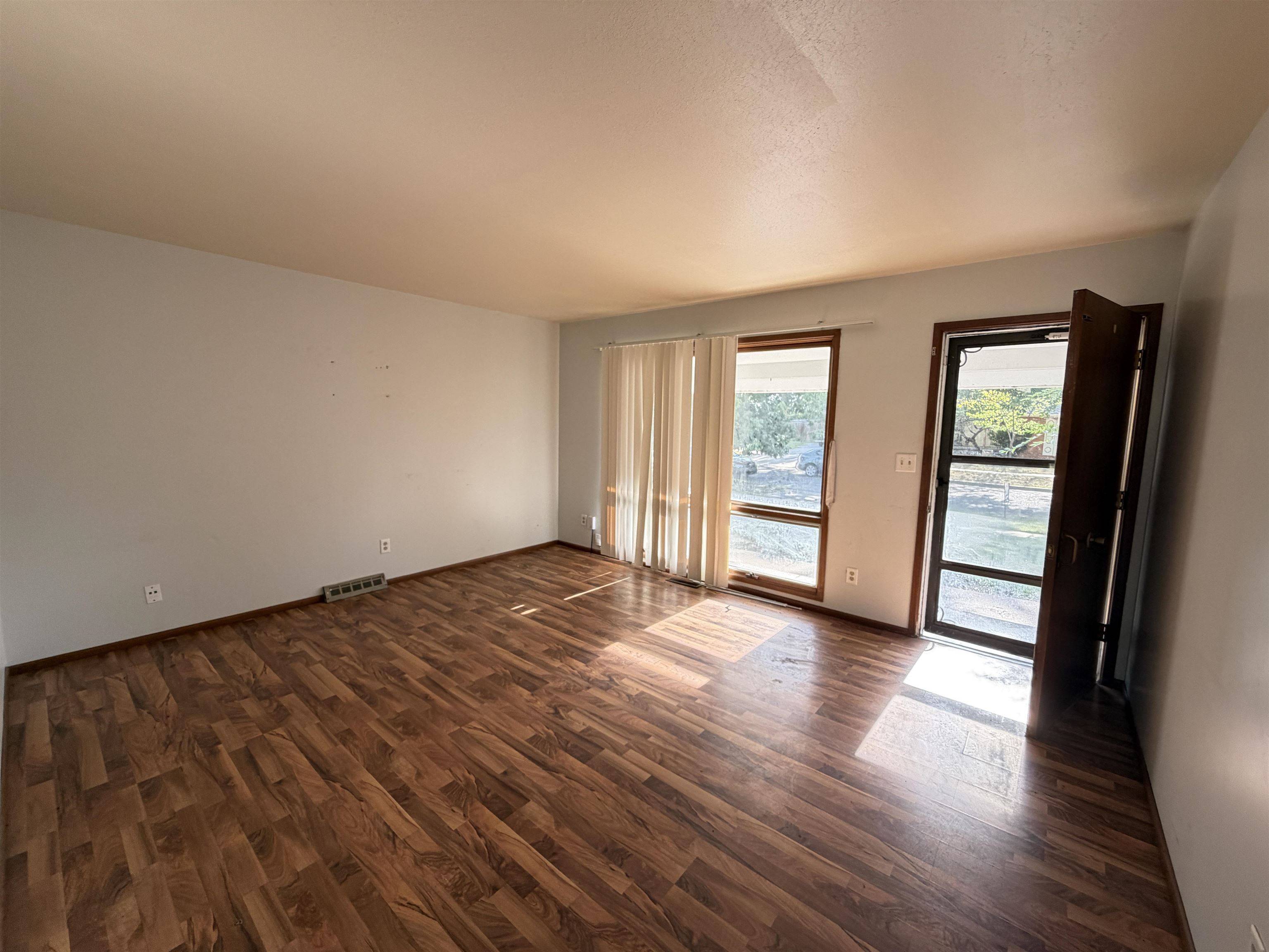 2543 S HIRAM AVENUE, Wichita, KS 67217