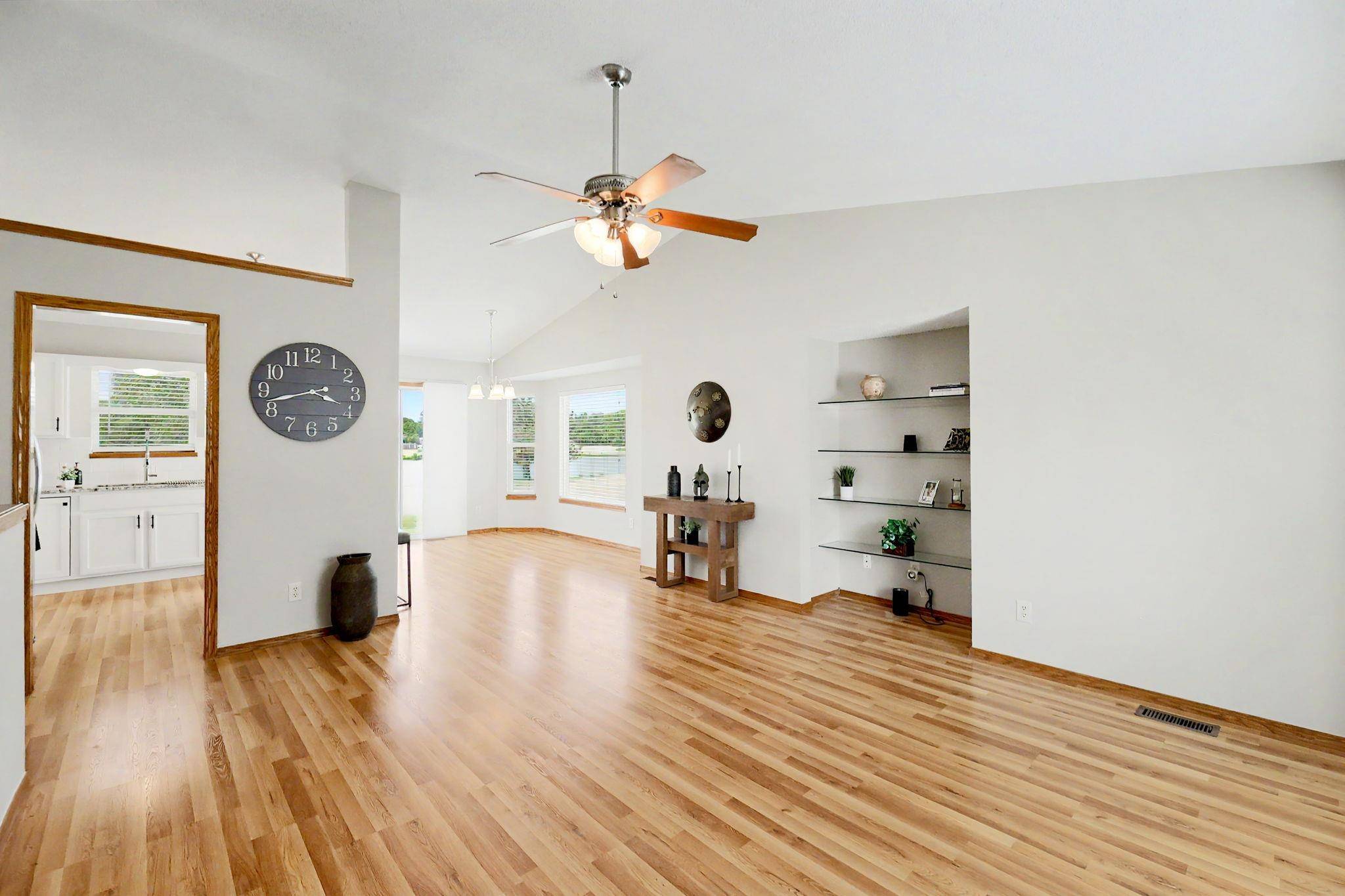 11414 W Bella Vista, Wichita, KS 67212