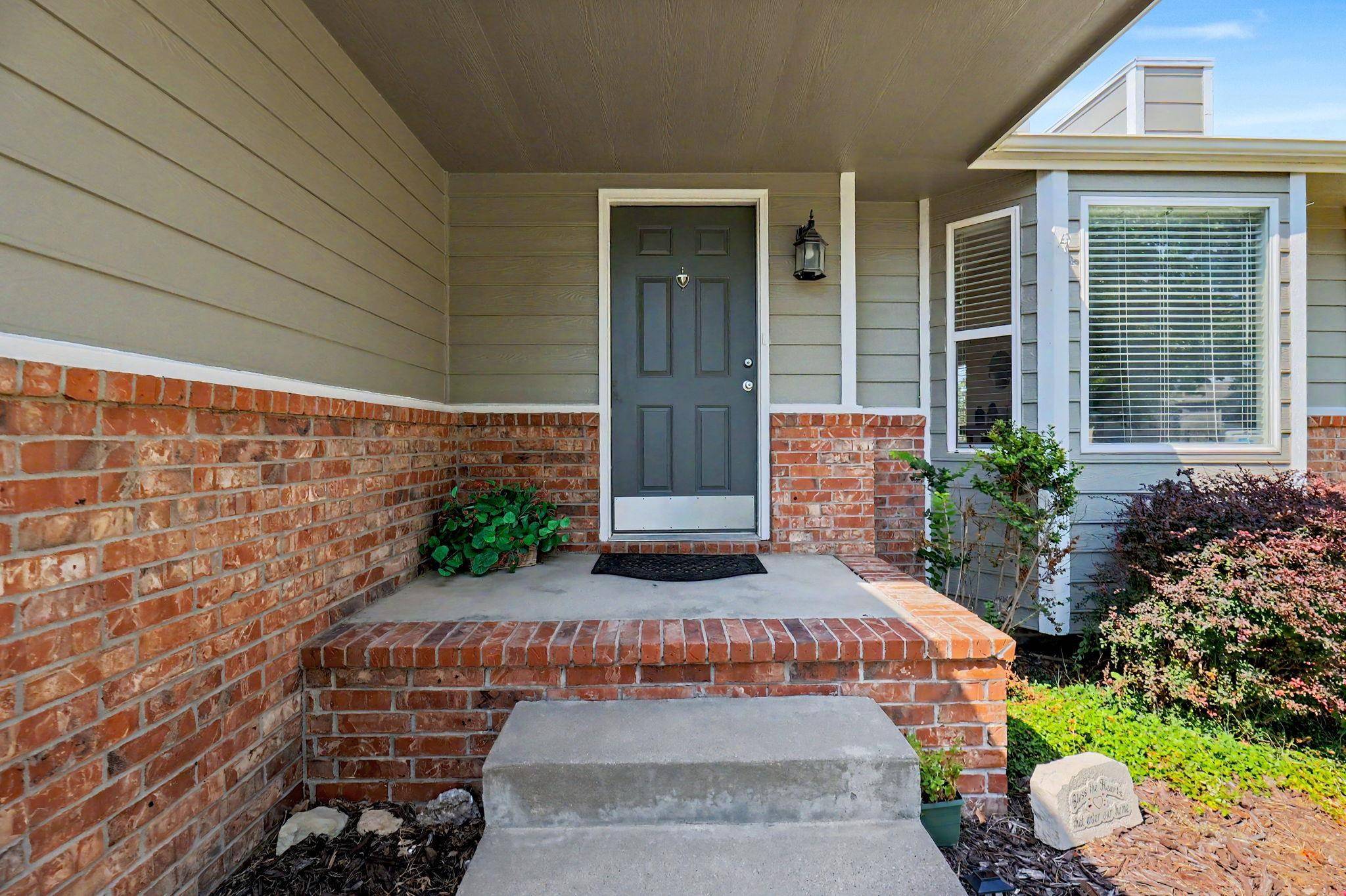 11414 W Bella Vista, Wichita, KS 67212