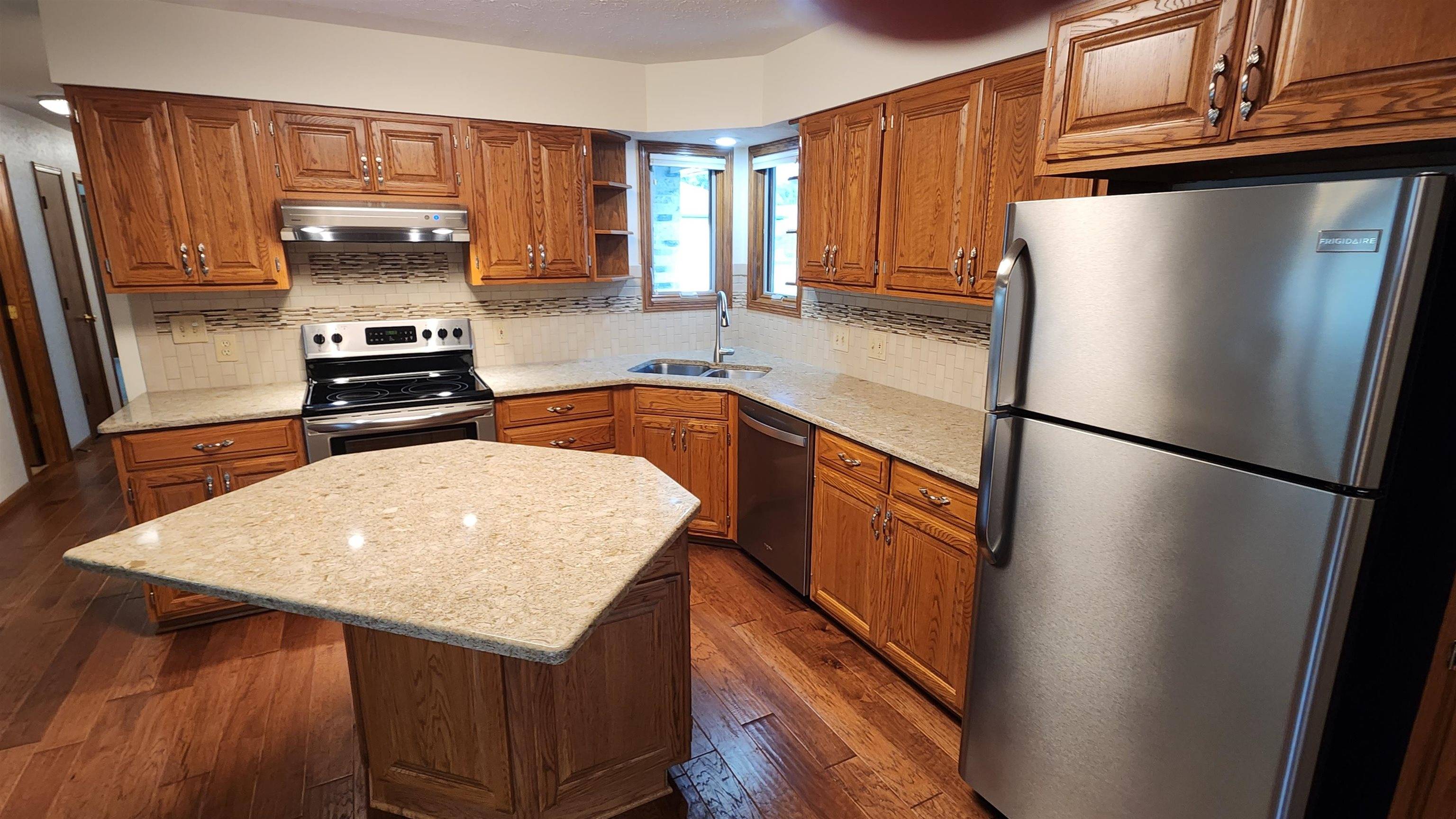 1216 E Republic Avenue, Salina, KS 67401