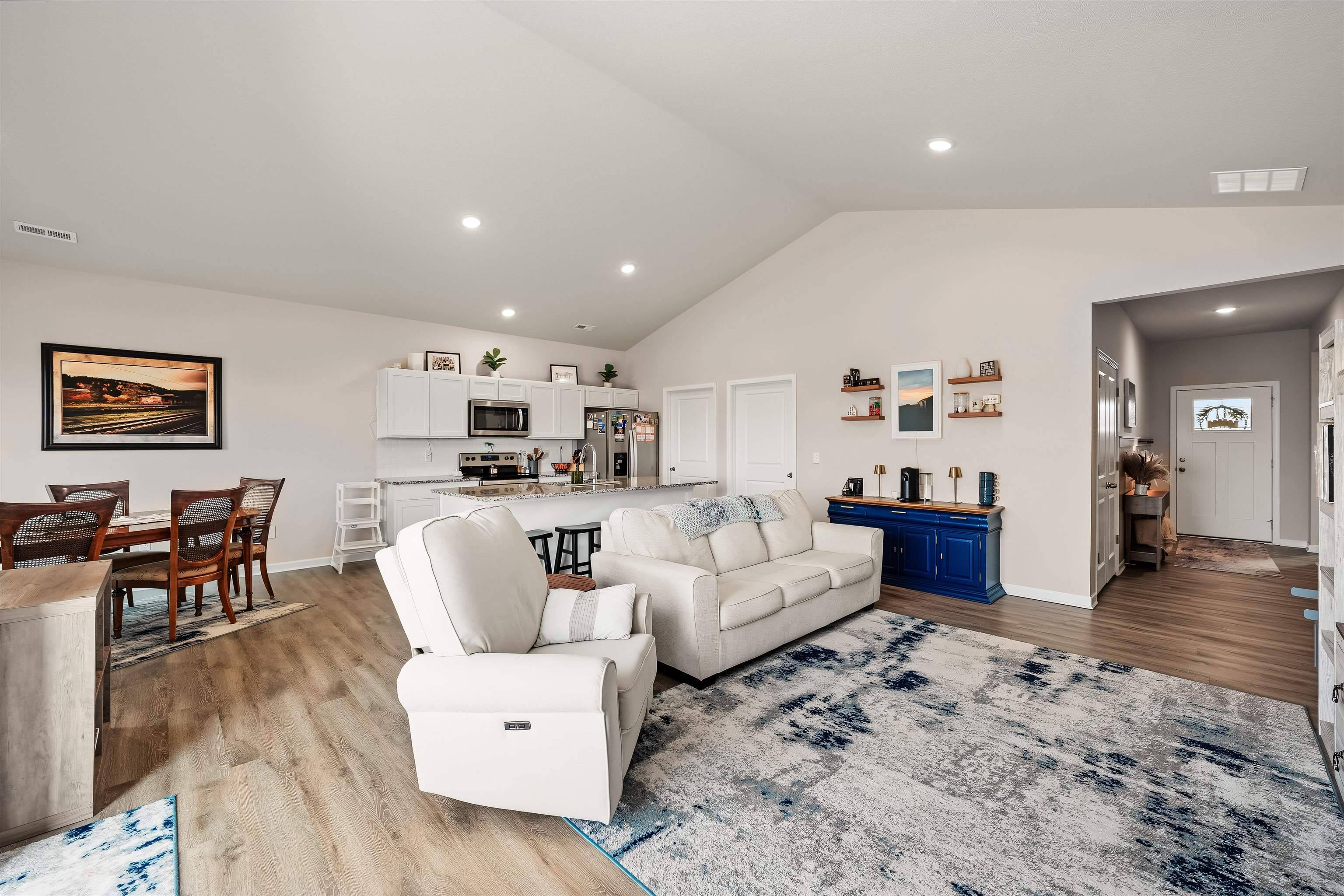 1416 Curtiss Dr., Mcpherson, KS 67460