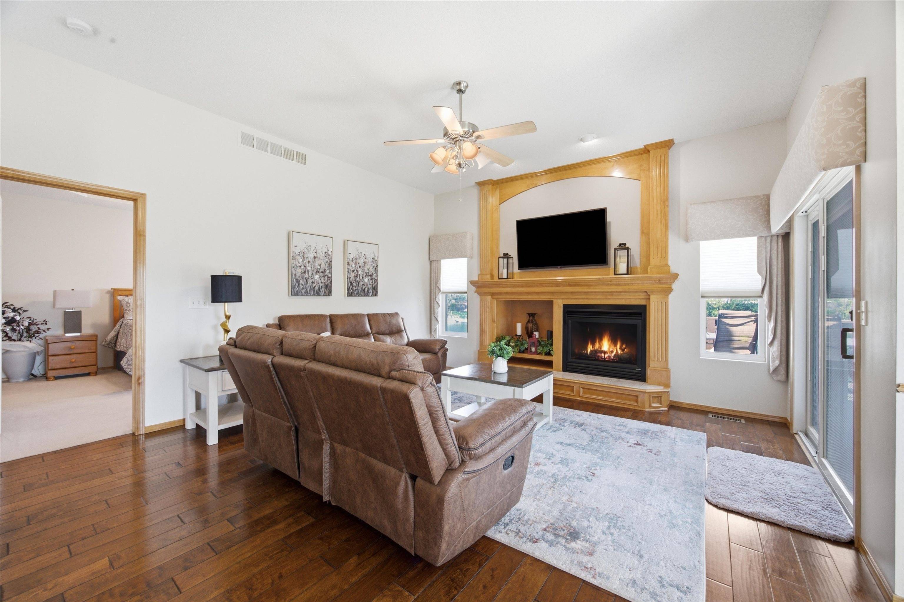 2315 N Lakeway Ct, Wichita, KS 67205
