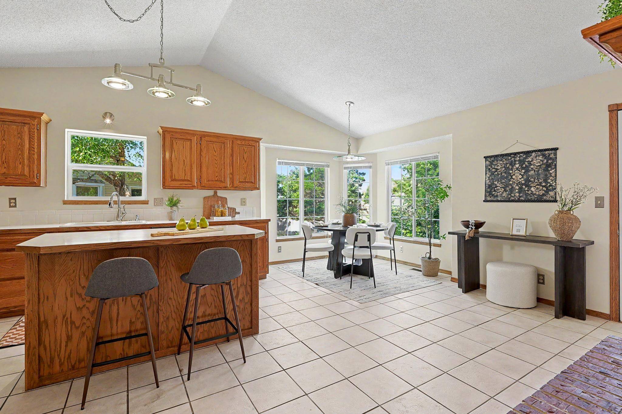 2933 N Parkwood Ct., Wichita, KS 67226