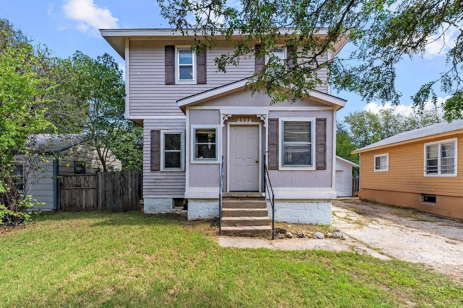 2332 S Waco Ave, Wichita, KS 67213