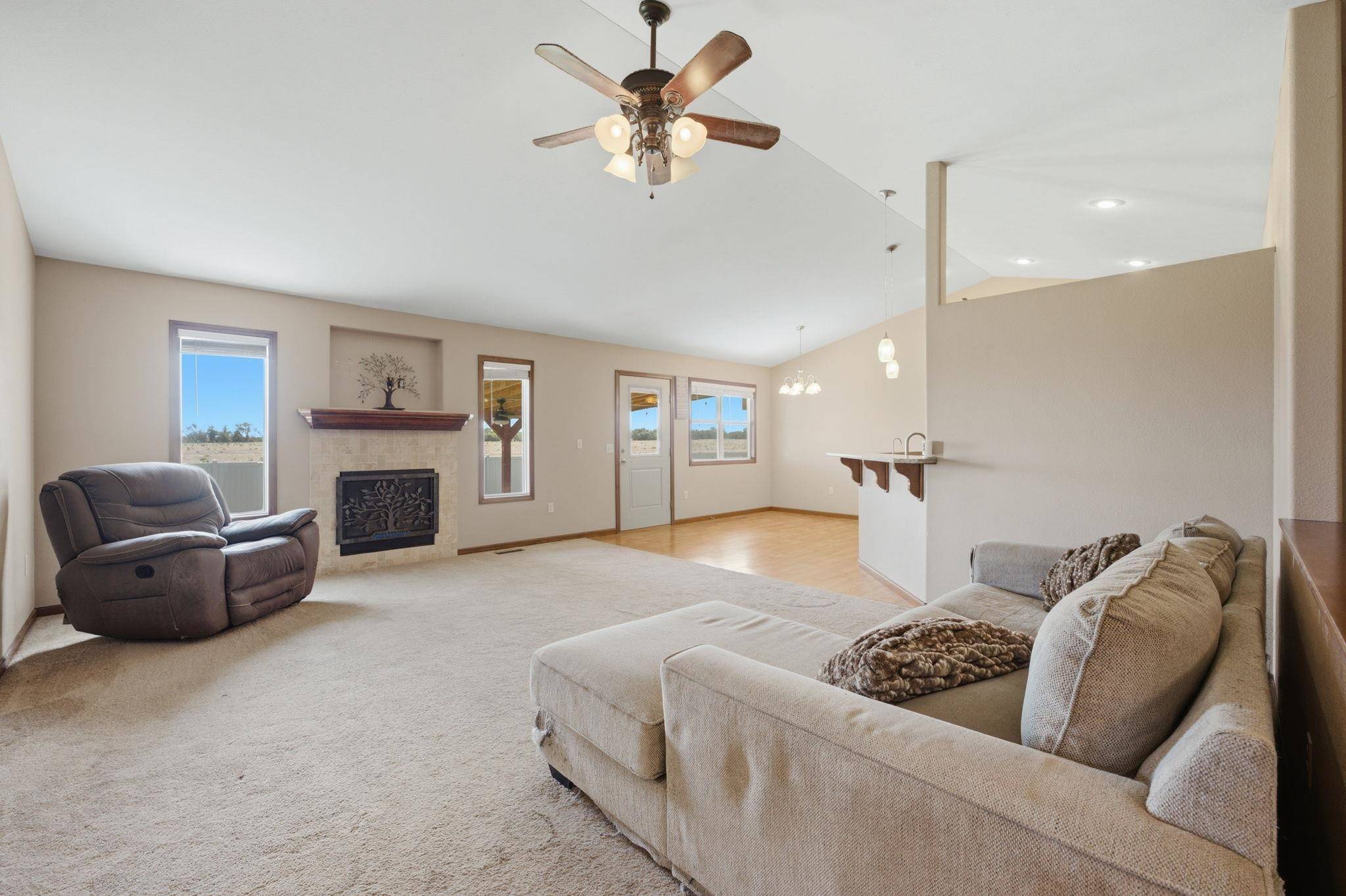 3 Bristol Dr, South Hutchinson, KS 67505