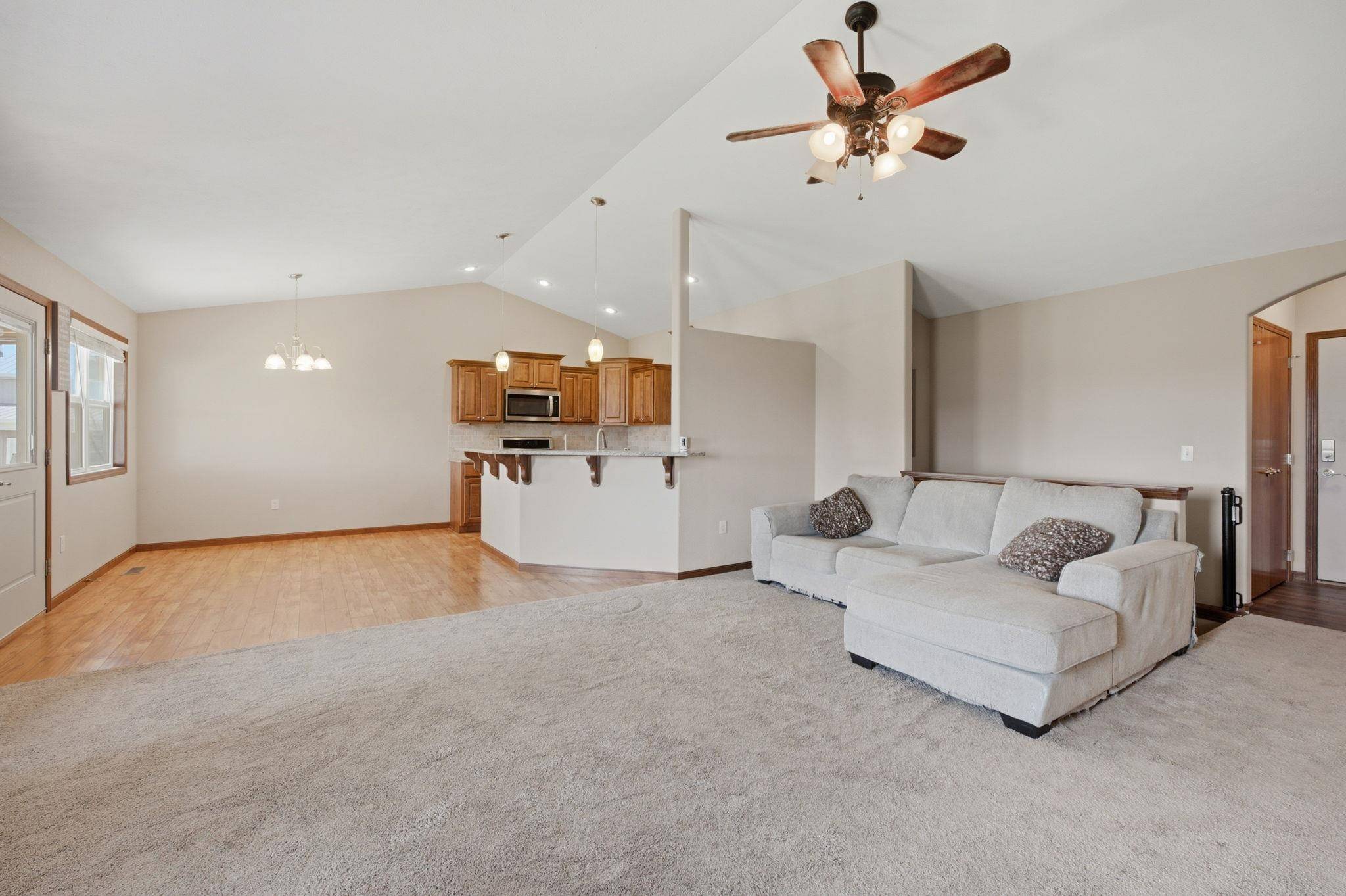3 Bristol Dr, South Hutchinson, KS 67505