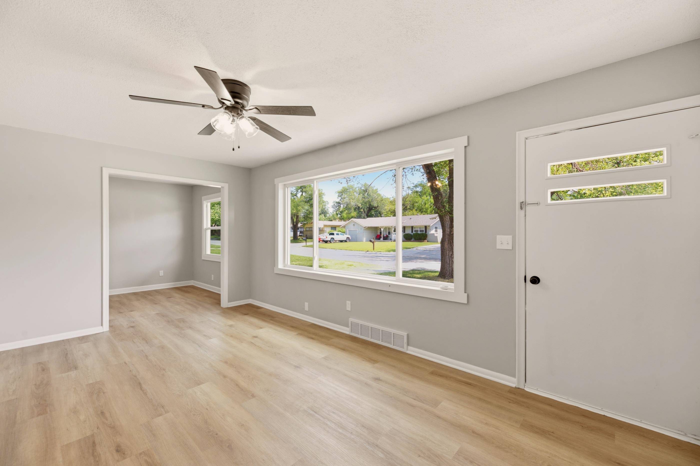 1425 N Georgie Ave, Derby, KS 67037
