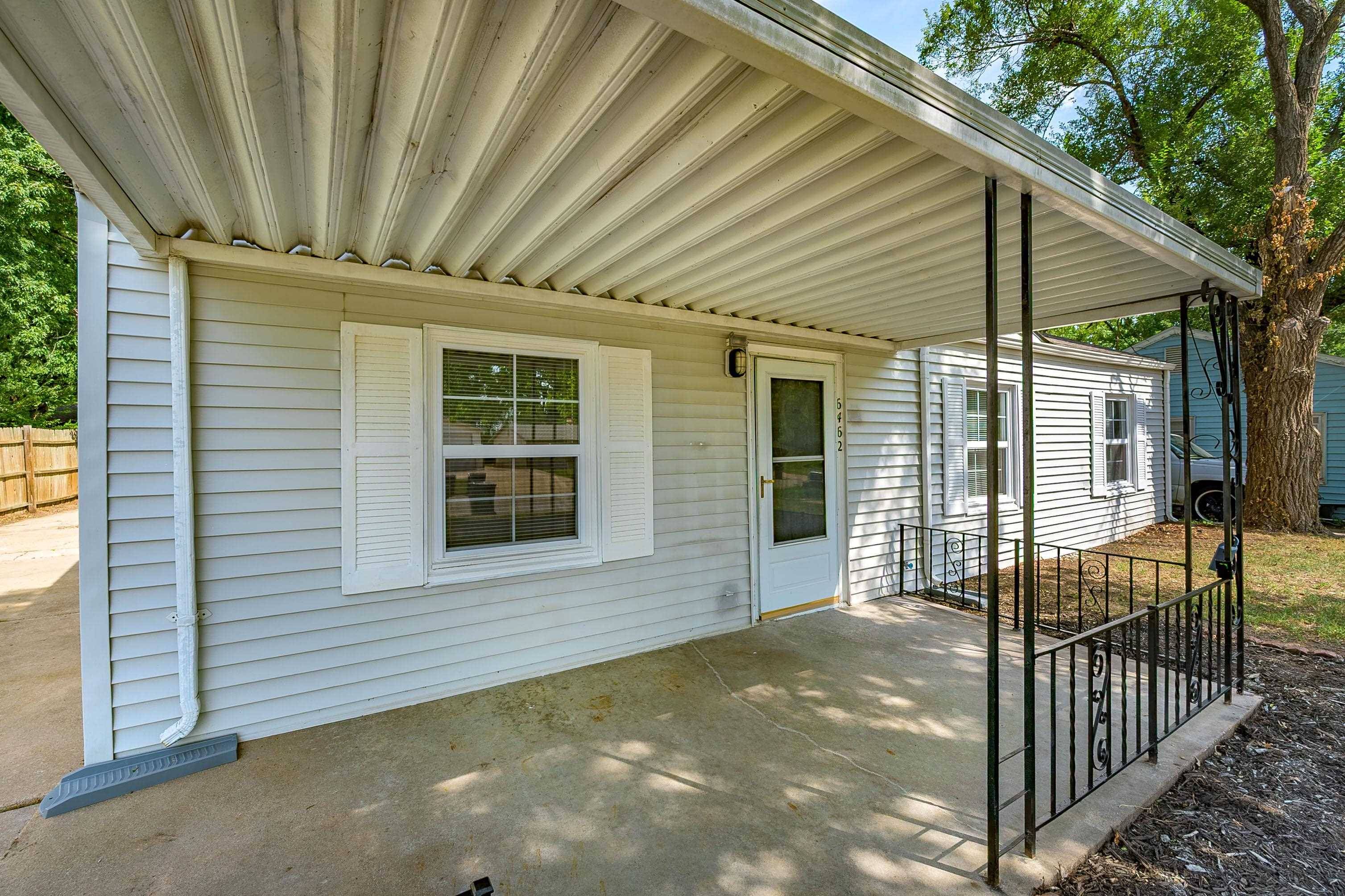 6462 N East Park View St, Park City, KS 67219