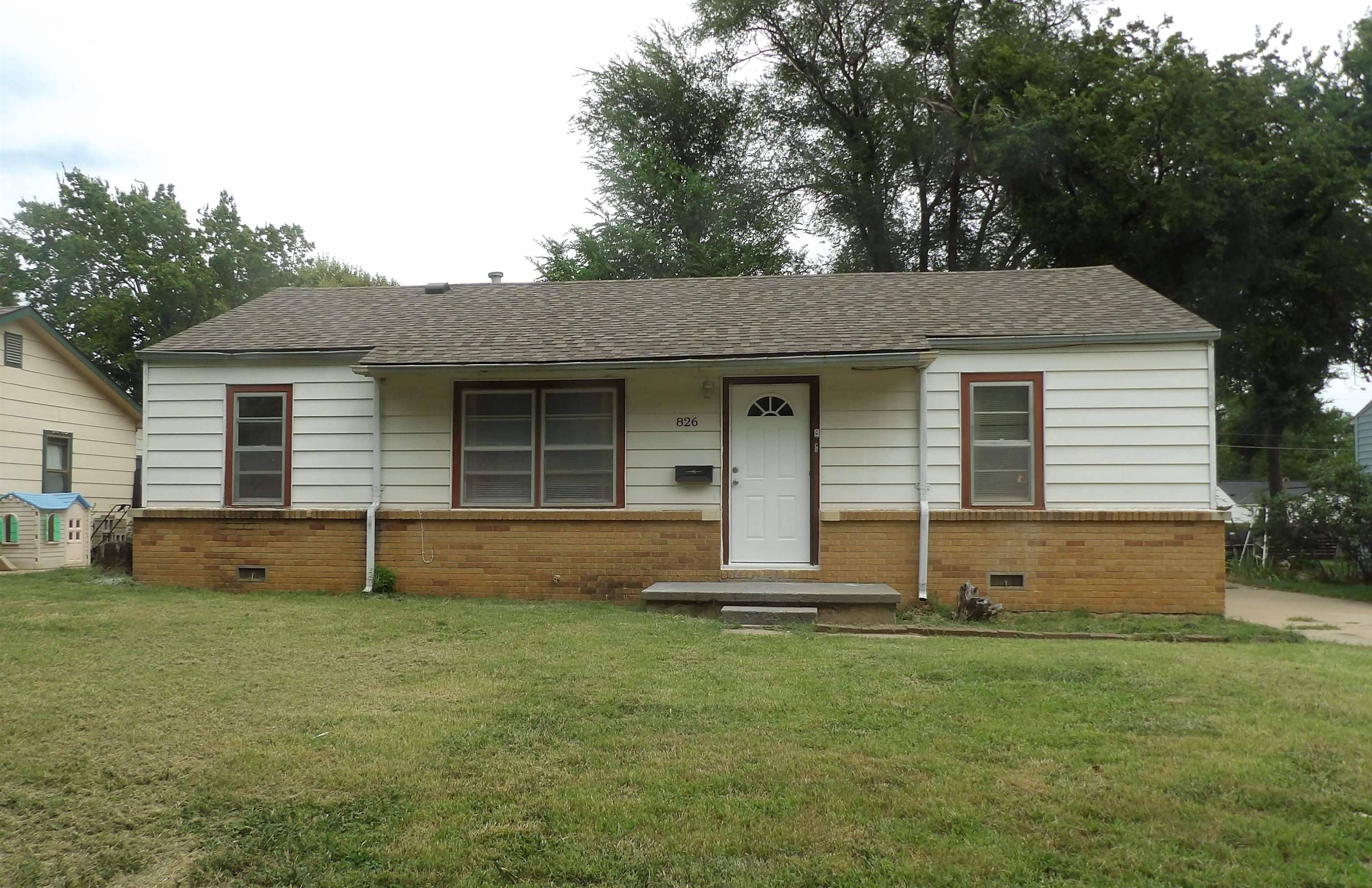 826 N Kokomo Ave, Derby, KS 67037