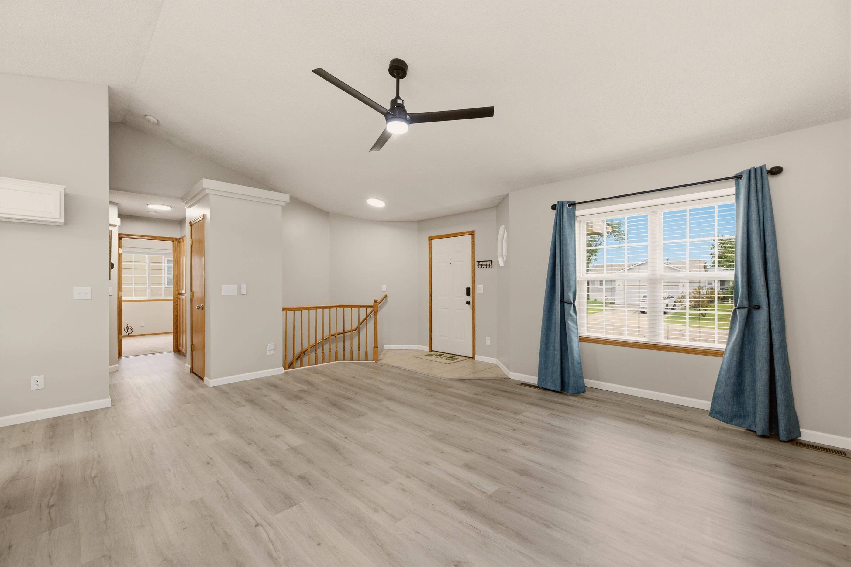 882 S Bedford Ct, Wichita, KS 67207
