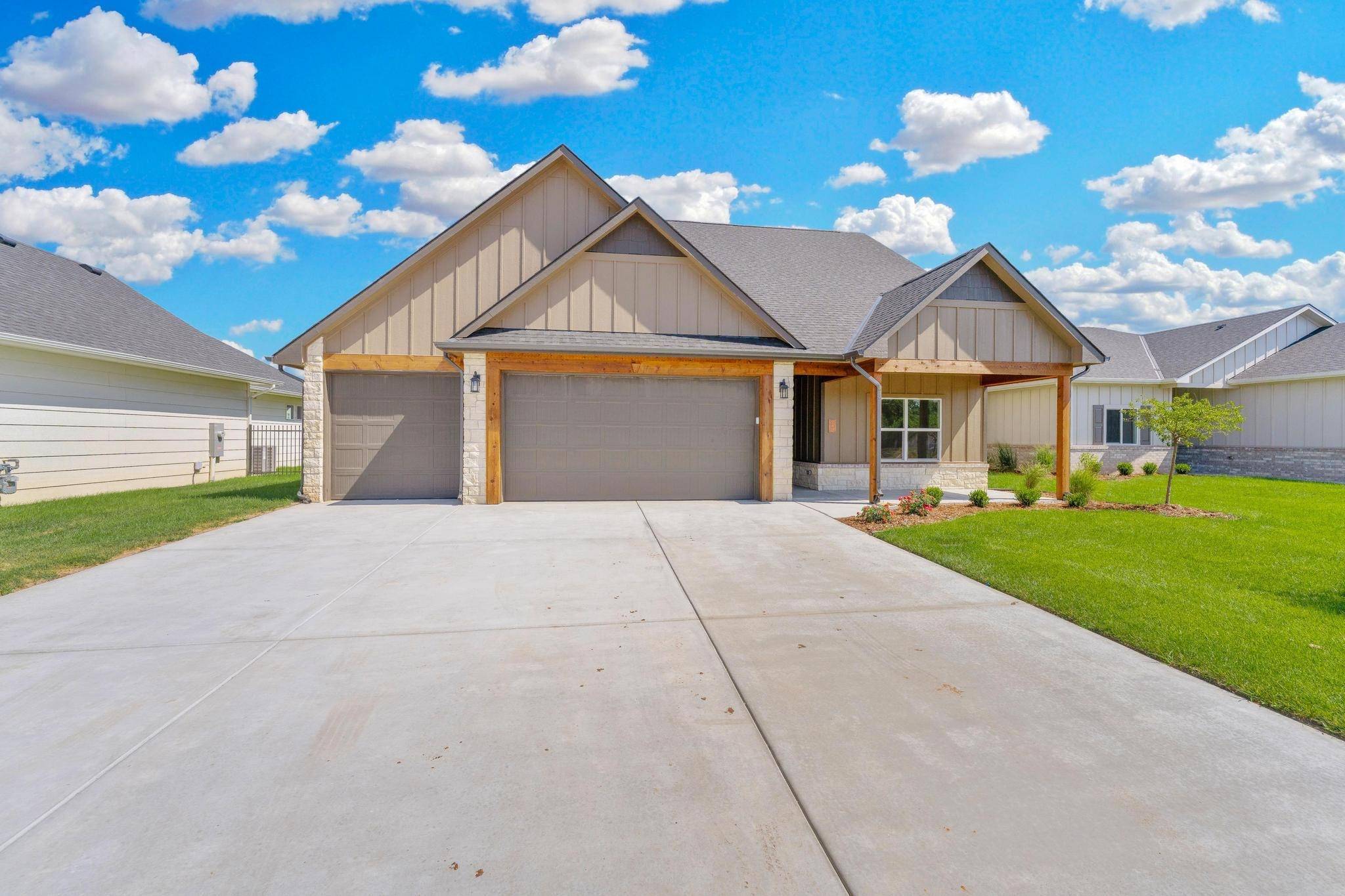 722 N Rainbow Lake Ct., Wichita, KS 67235