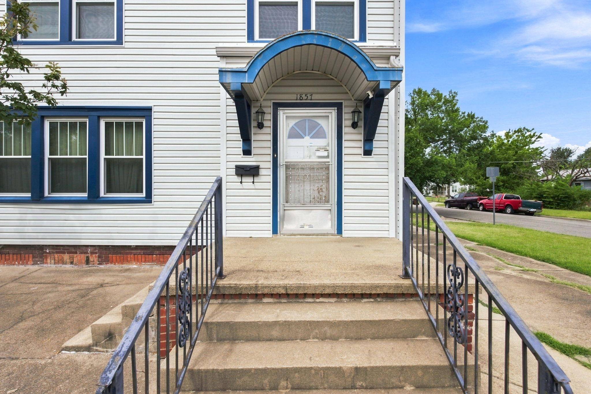 1857 N Lorraine, Wichita, KS 67214